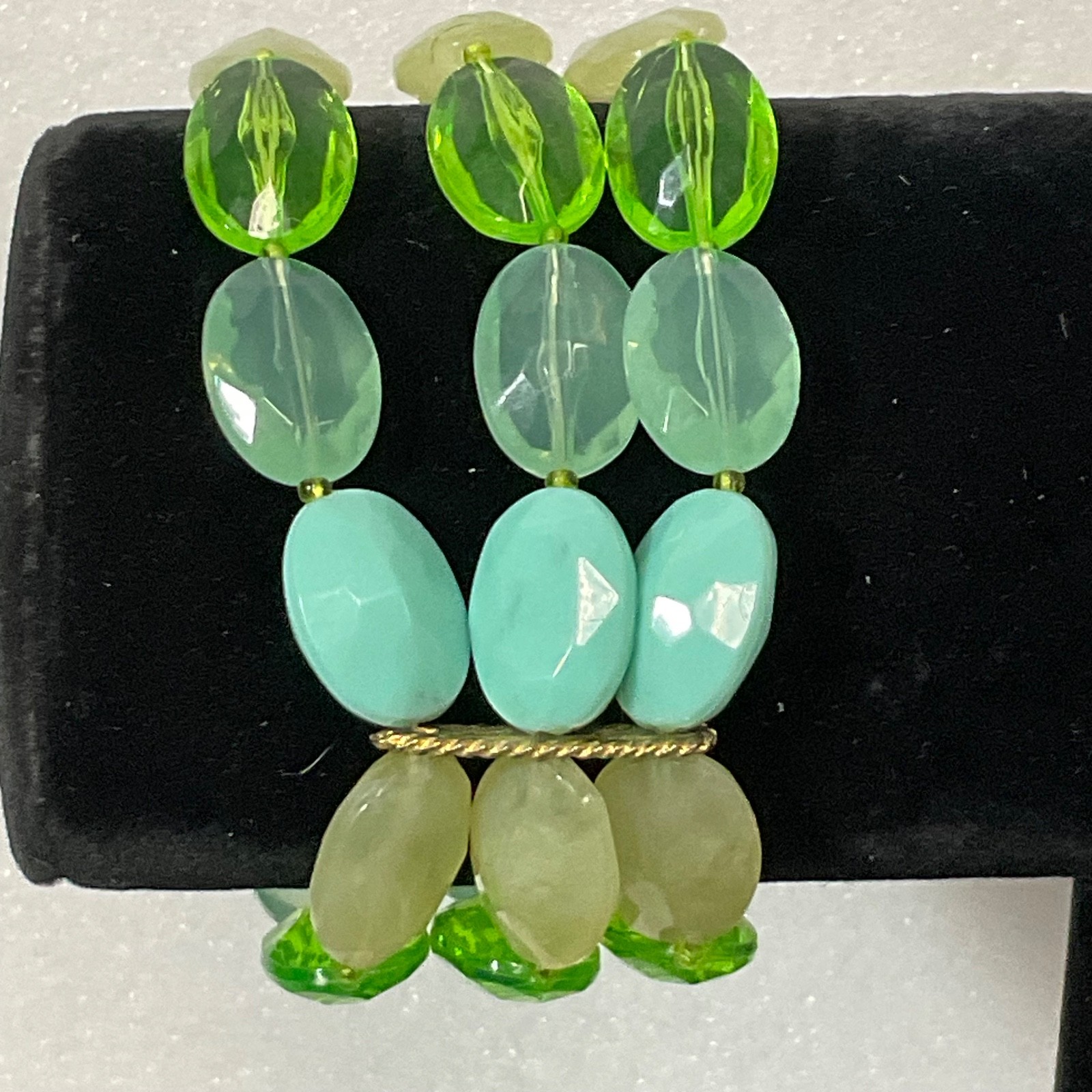6.5in Multicolor Beaded Stretch Bracelet Green Aqua Layered Chunky Fashion Jewel - Image 2