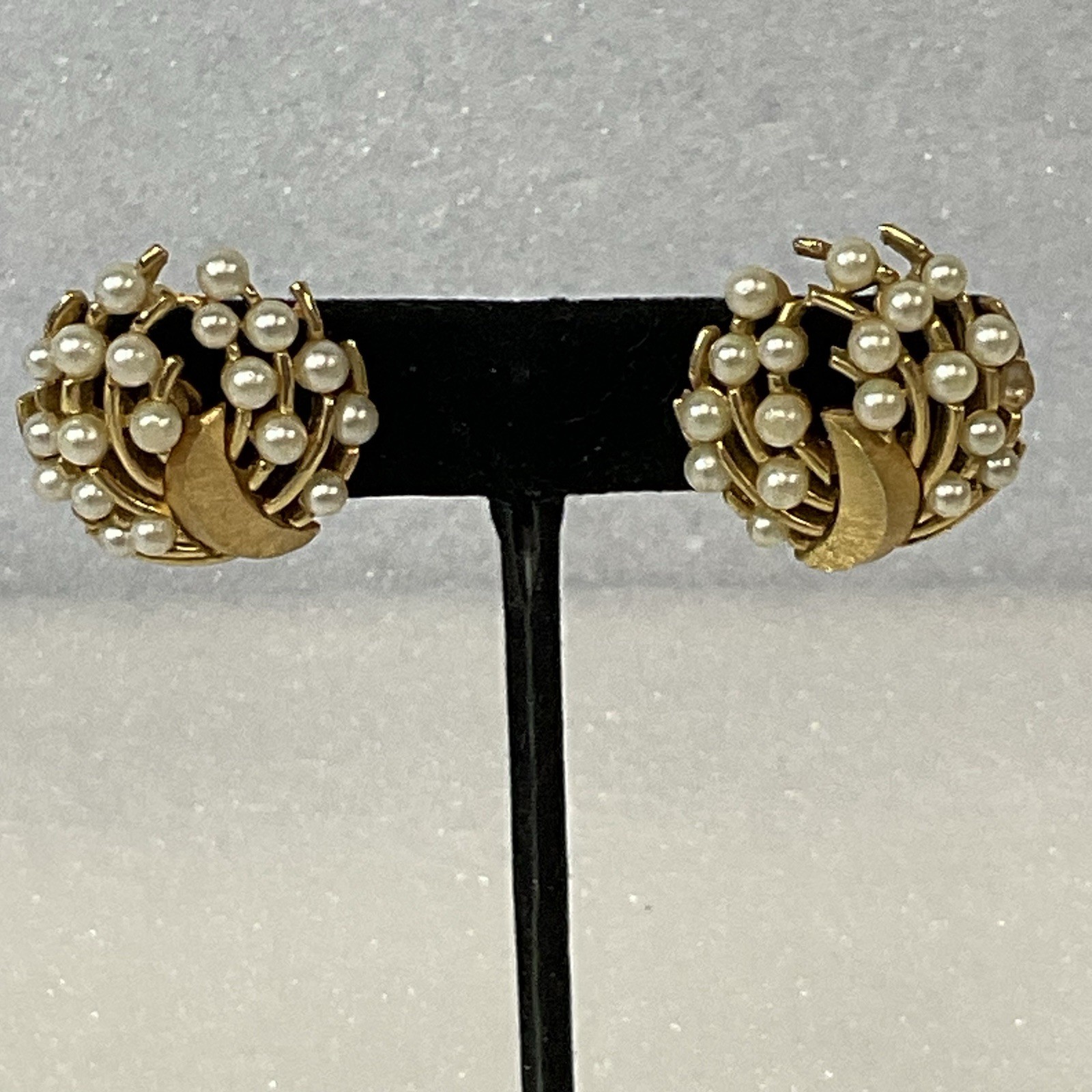 Vintage Trifari Moon Clip-On Earrings Faux Pearl Gold Tone Statement Jewelry - Image 6