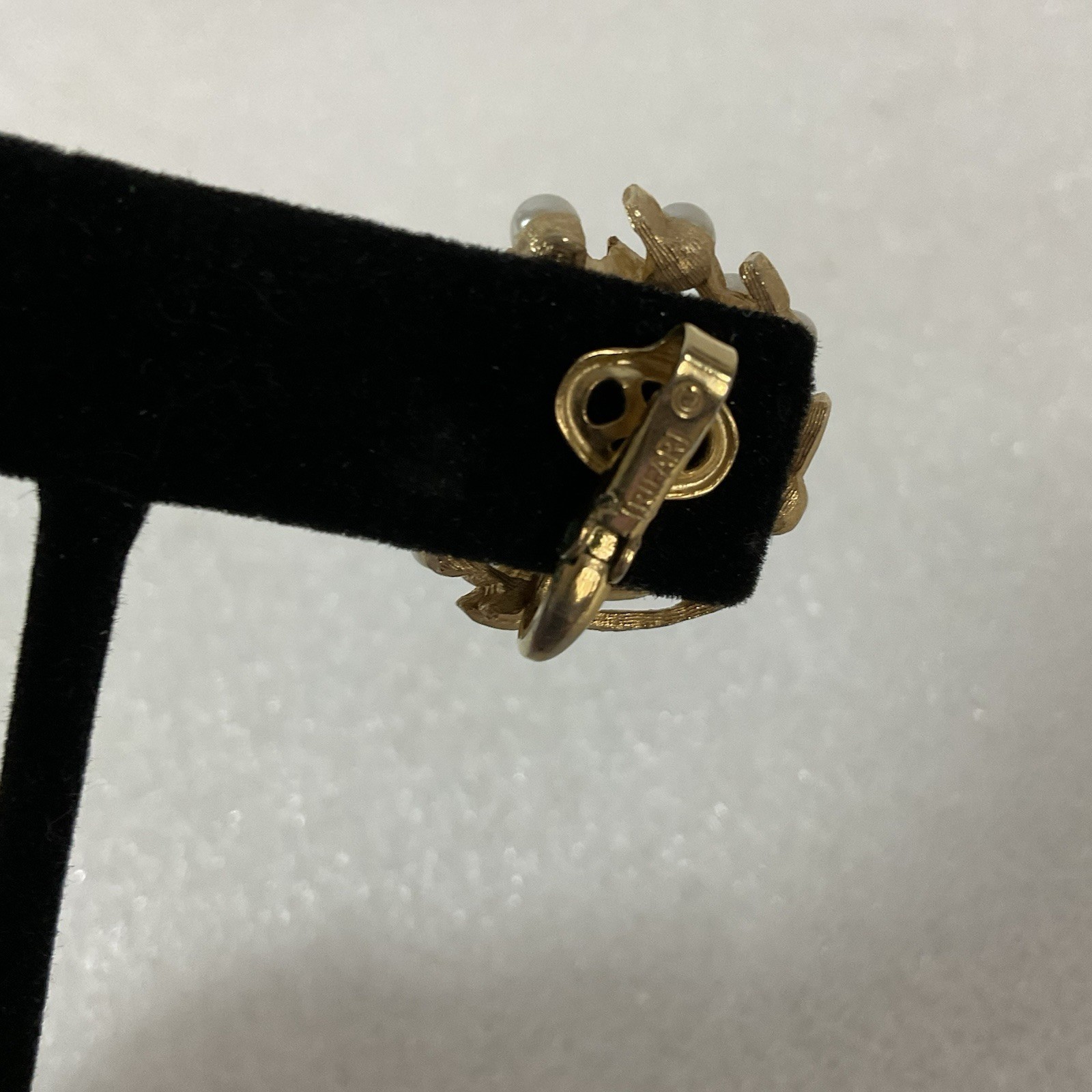 Vintage Trifari Moon Clip-On Earrings Faux Pearl Gold Tone Statement Jewelry - Image 8