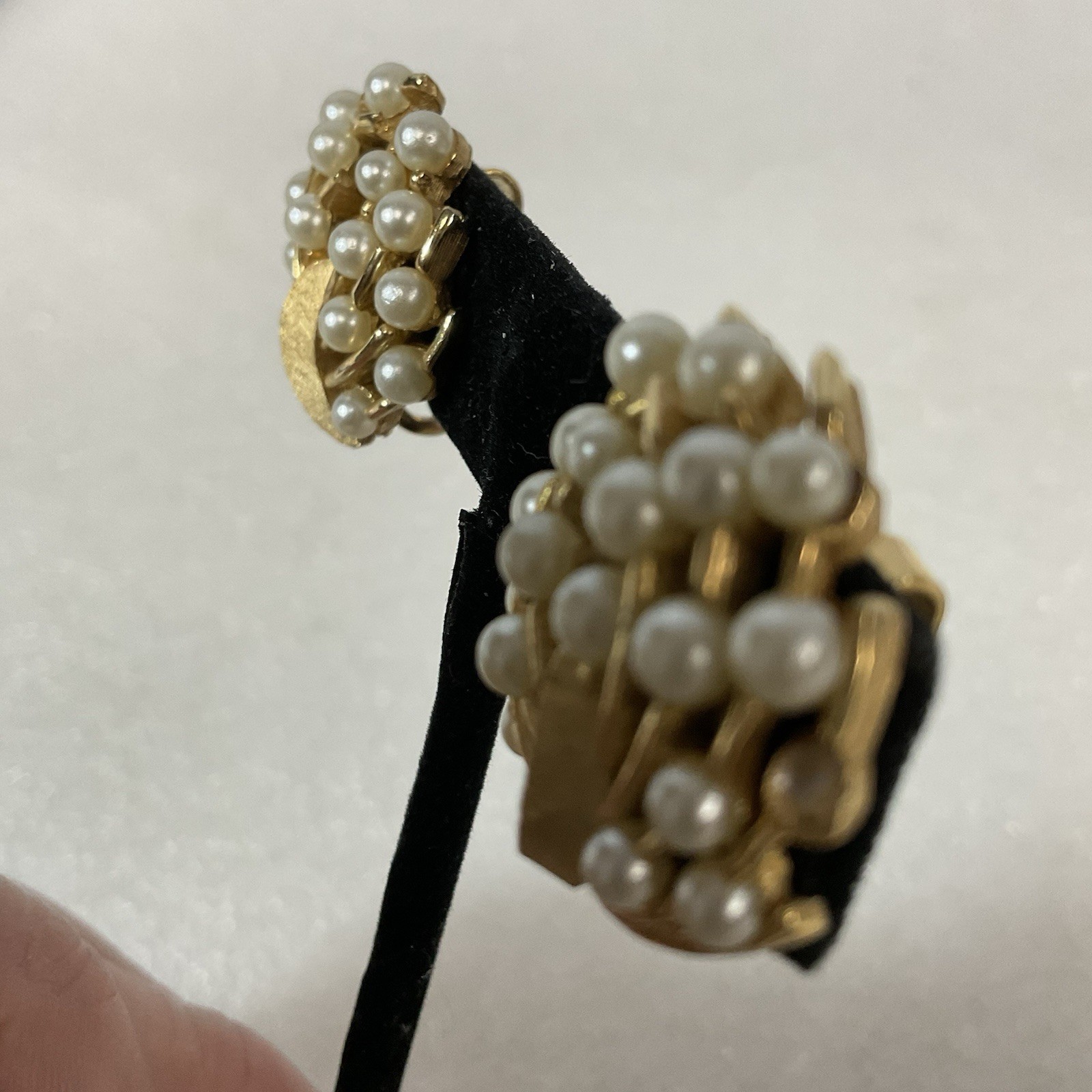 Vintage Trifari Moon Clip-On Earrings Faux Pearl Gold Tone Statement Jewelry - Image 10