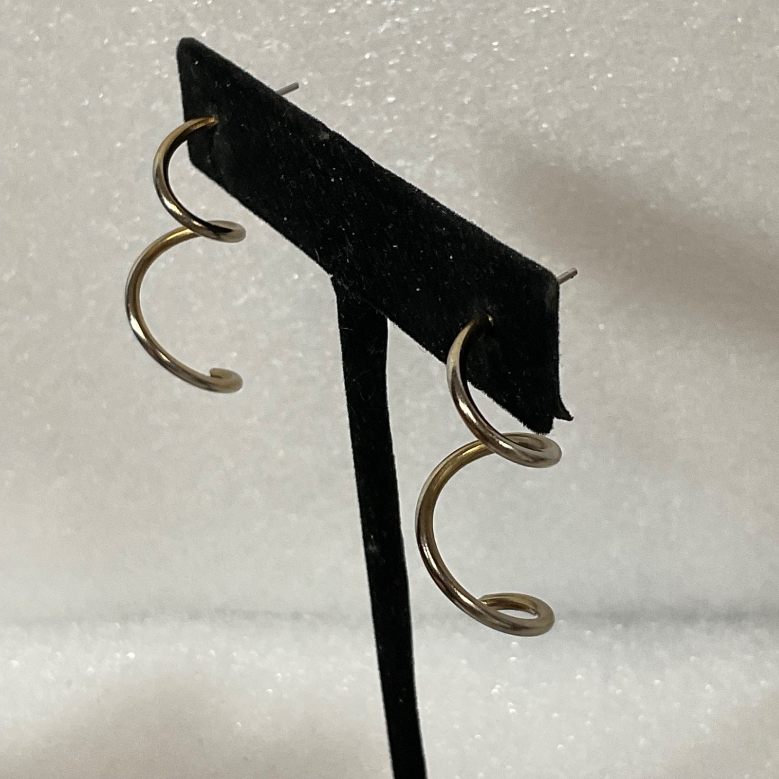 Vintage Silver Tone Spiral Earrings 2in 2.29g Modernist Swirl Pierced Jewelry - Image 2