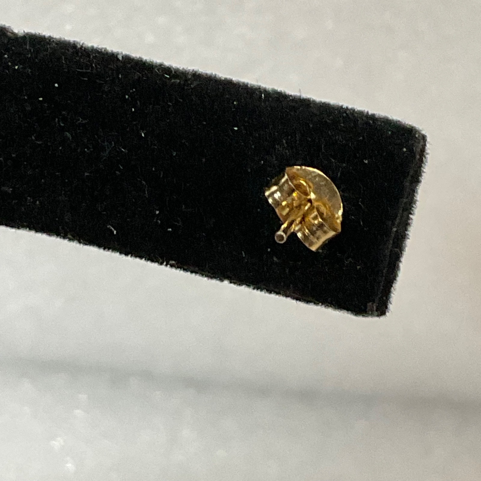 Vintage Gold Tone Star Stud Earrings 0.5in 0.49g Minimalist Jewelry - Image 9