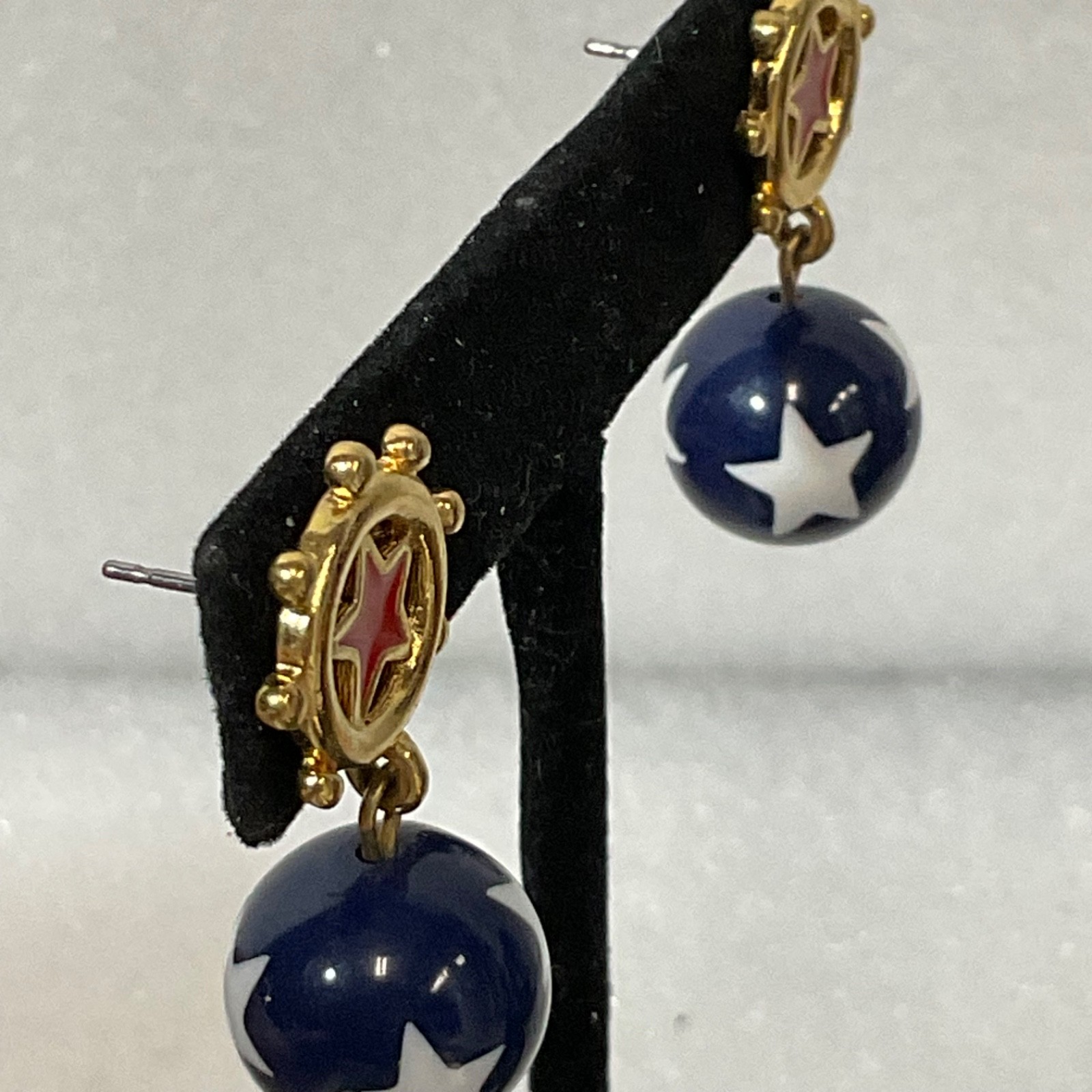 Vintage Avon Gold Tone Star Dangle Earrings Red White Blue Enamel 1in Patriotic - Image 9