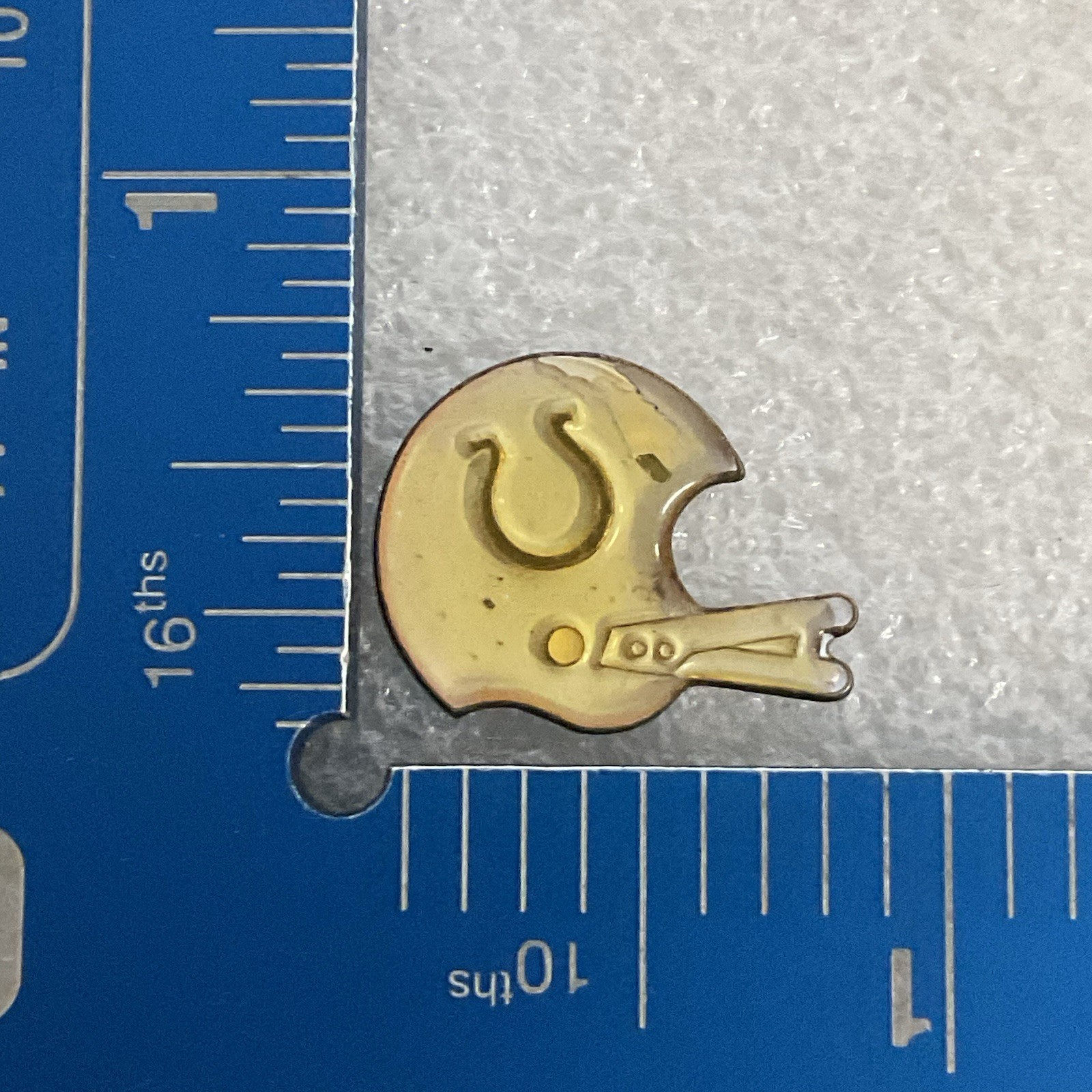 Vintage Indianapolis Colts NFL Helmet Lapel Pin Football Collectible Memorabilia - Image 3