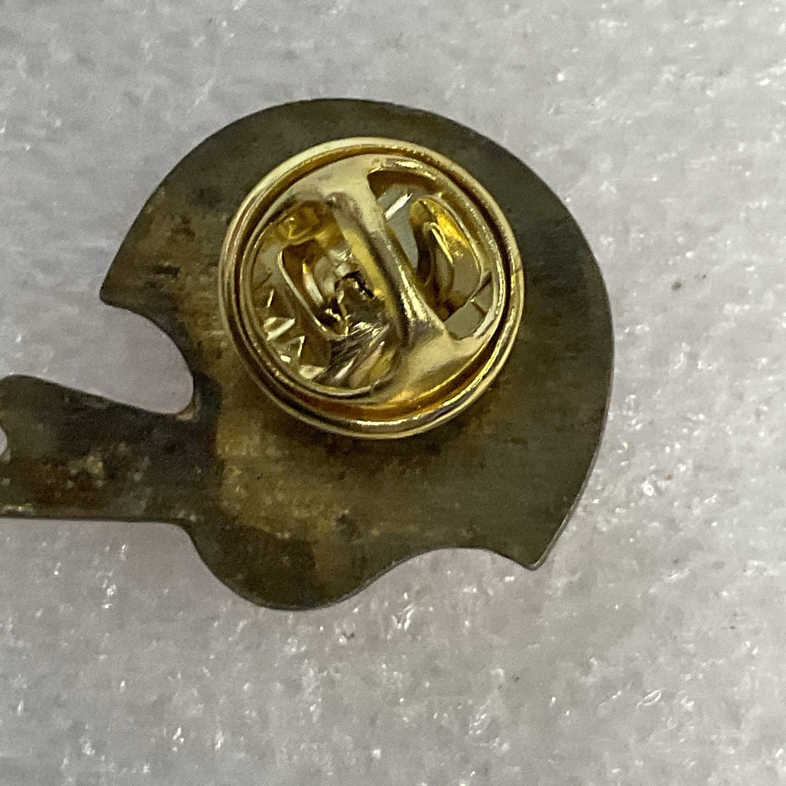 Vintage Oklahoma Sooners Football Helmet Enamel Pin NCAA Collectible - Image 6