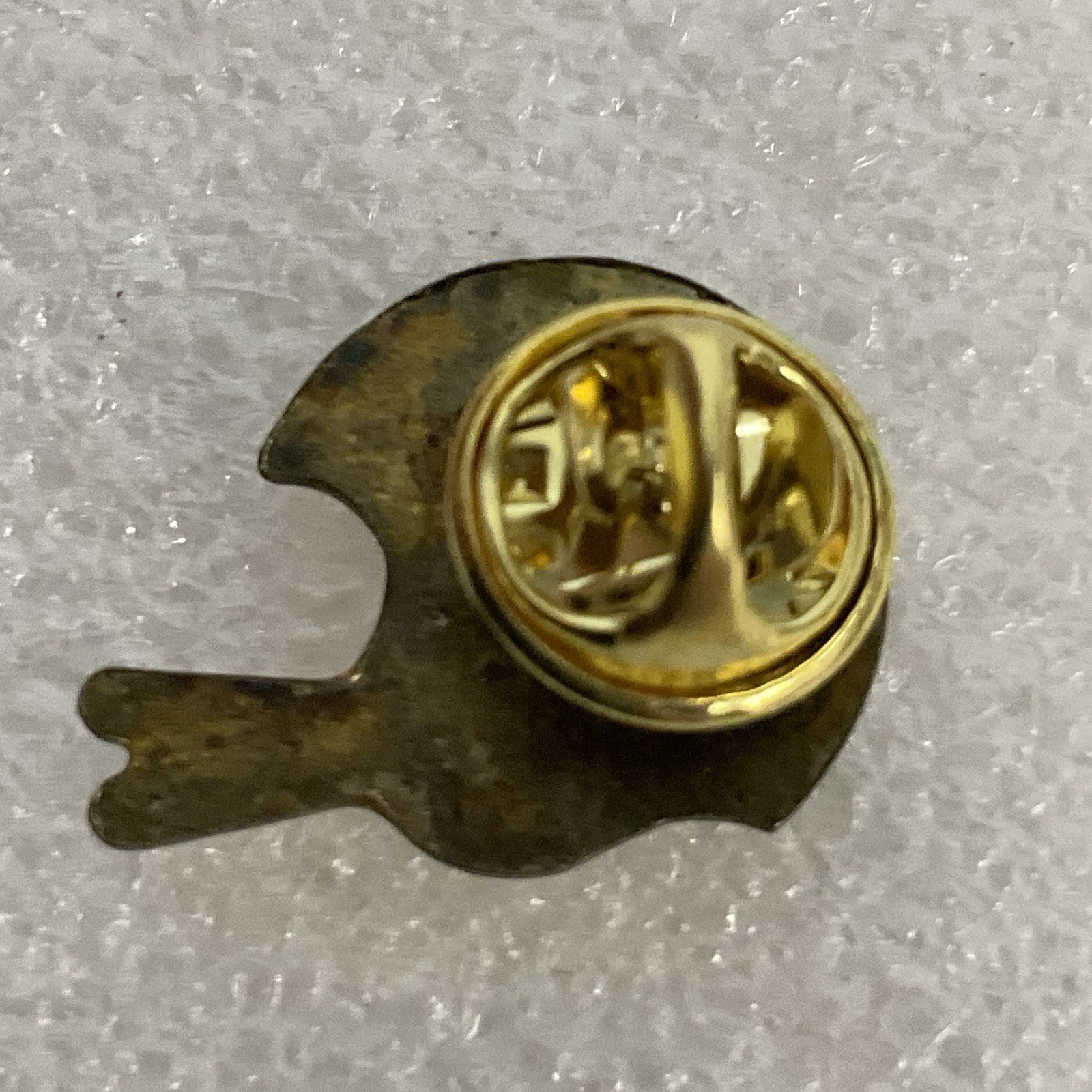 Vintage Indianapolis Colts NFL Helmet Lapel Pin Football Collectible Memorabilia - Image 6