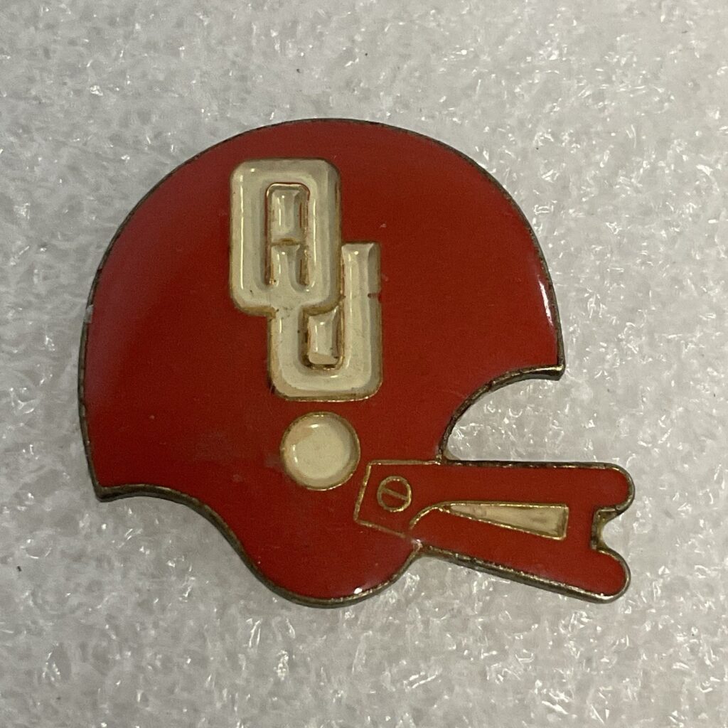 Oklahoma Sooners OU Football Helmet Pin NCAA Red Enamel Lapel Button - Image 1