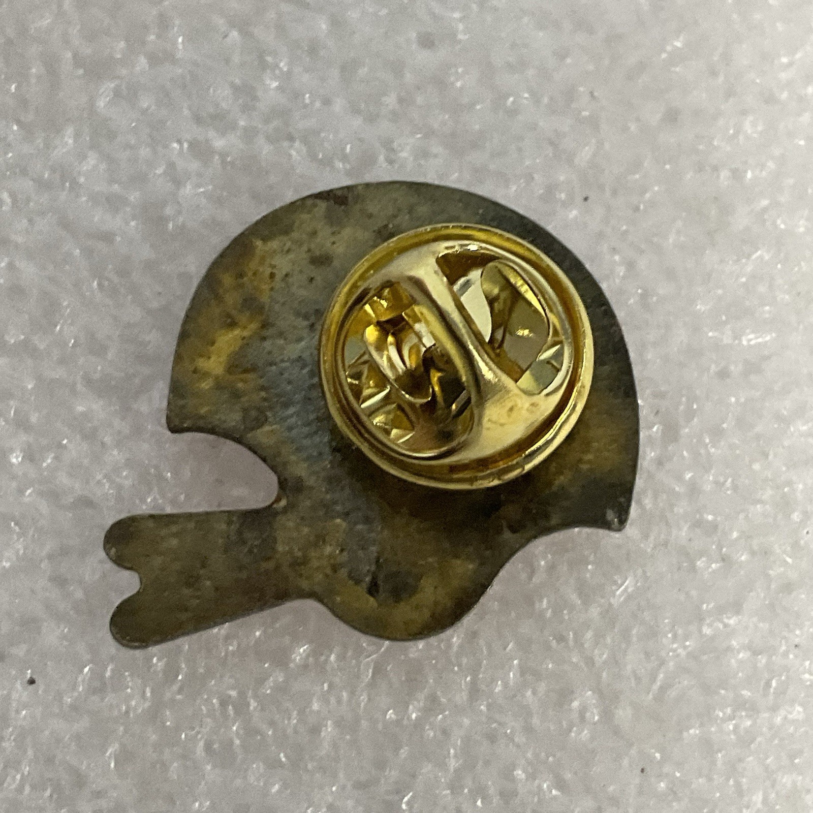 Vintage Oklahoma Sooners Enamel Football Helmet Pin NCAA College Sports Memorabi - Image 6