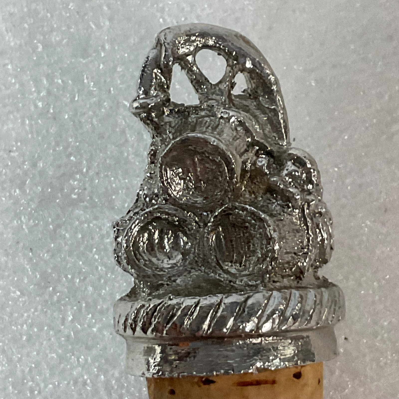 2 Metal Top Wine Bottle Cork Stoppers Grape Barrel Figural Barware - Image 10