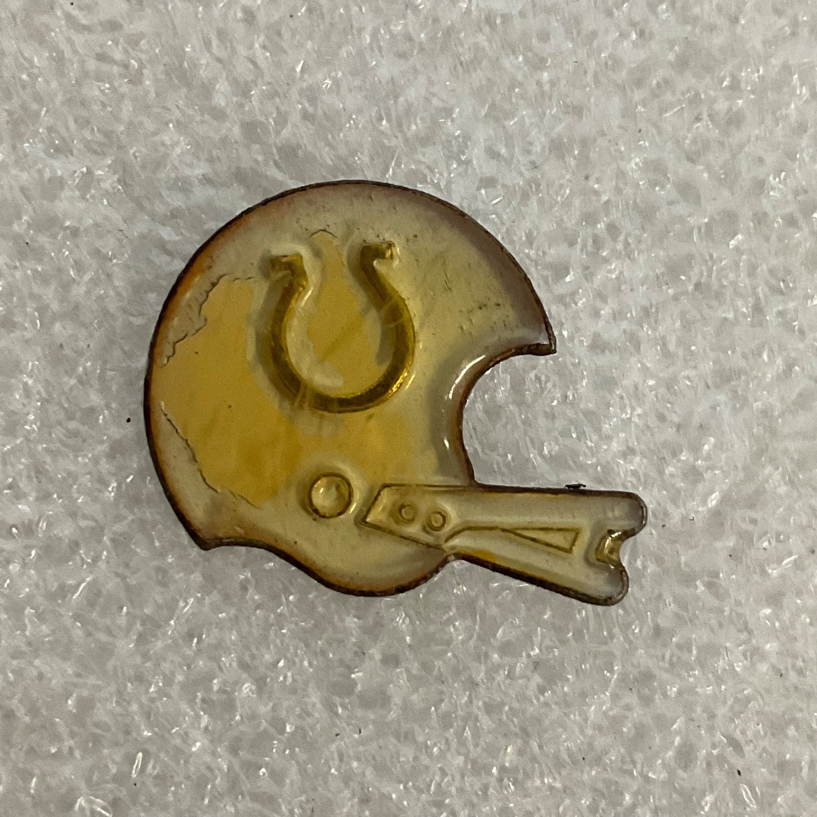 Indianapolis Colts NFL VTG Helmet Lapel Pin Football Collectible Memorabilia - Image 1