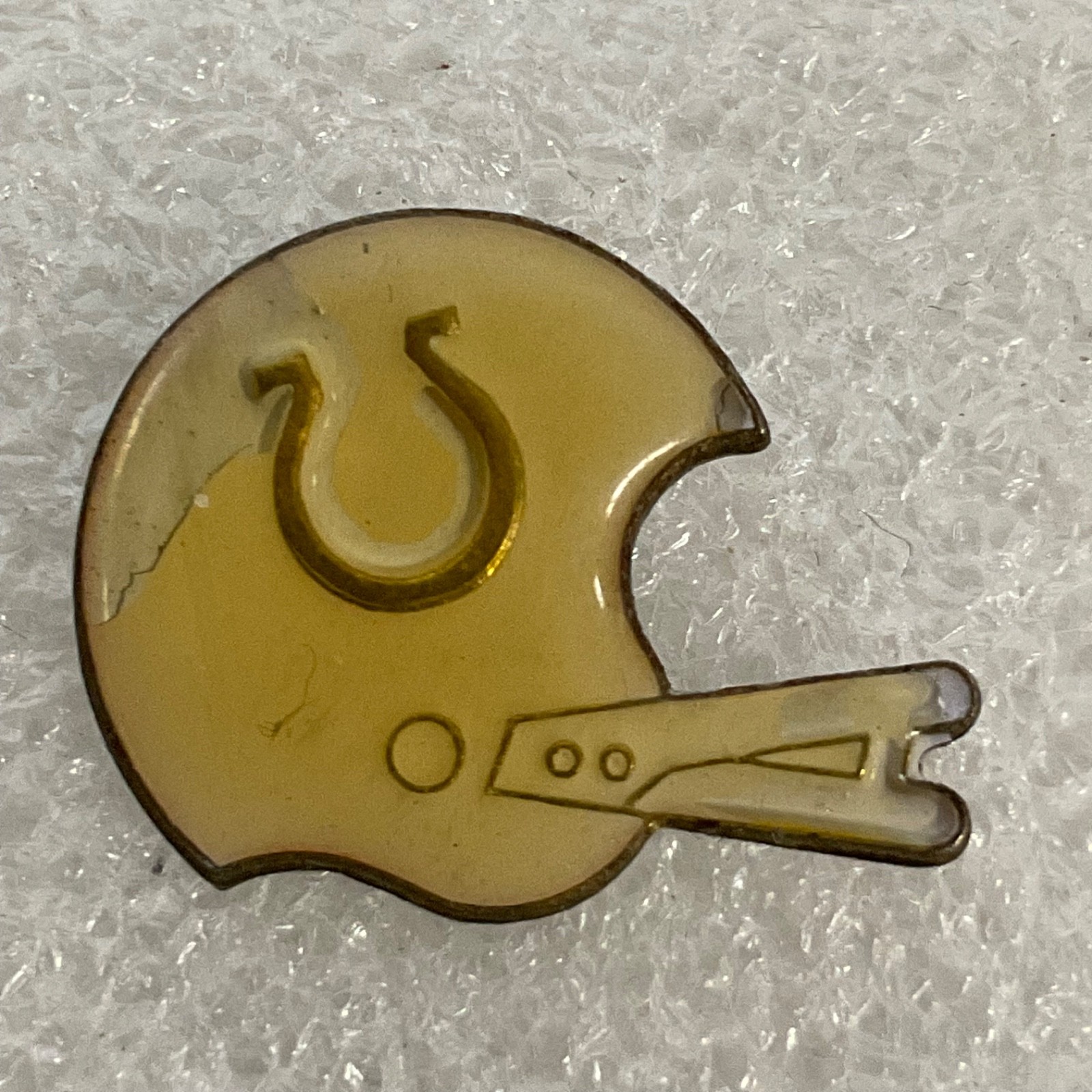 Indianapolis Colts VTG Football Helmet Pin Badge NFL Memorabilia Collectible - Image 1
