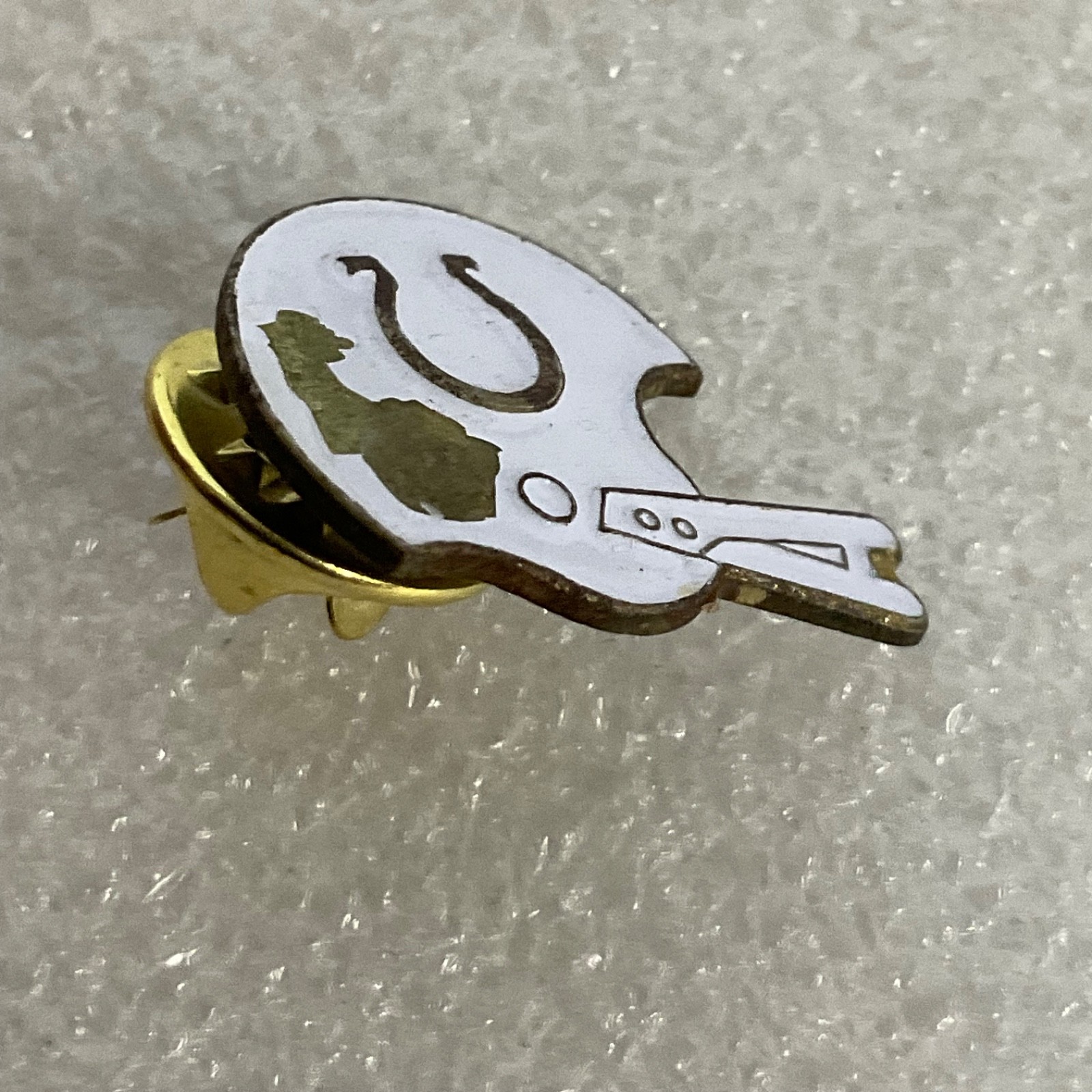 Indianapolis Colts Football VTG Helmet Pin Badge NFL Memorabilia Collectible - Image 8