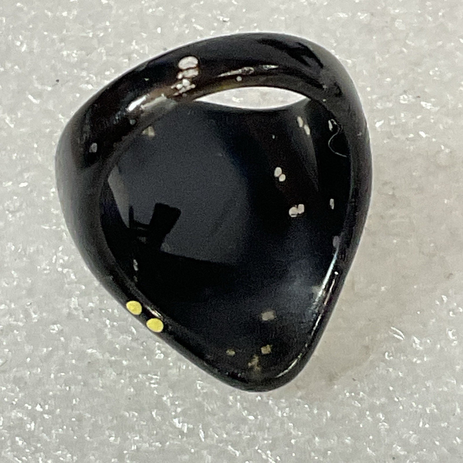Vintage Black Floral Painted Plastic Ring Size 6.75 Handmade Retro Costume Jewel - Image 5