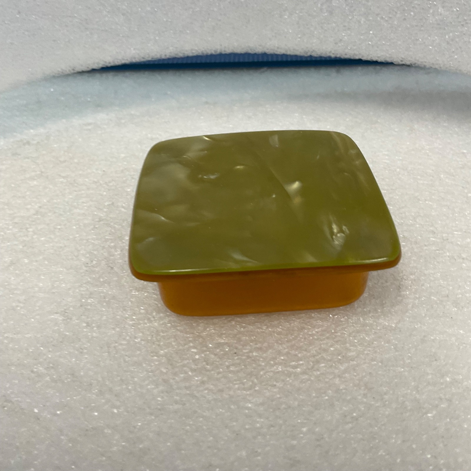 Small Square Plastic Trinket Box Green Lid Amber Base Storage Container - Image 3