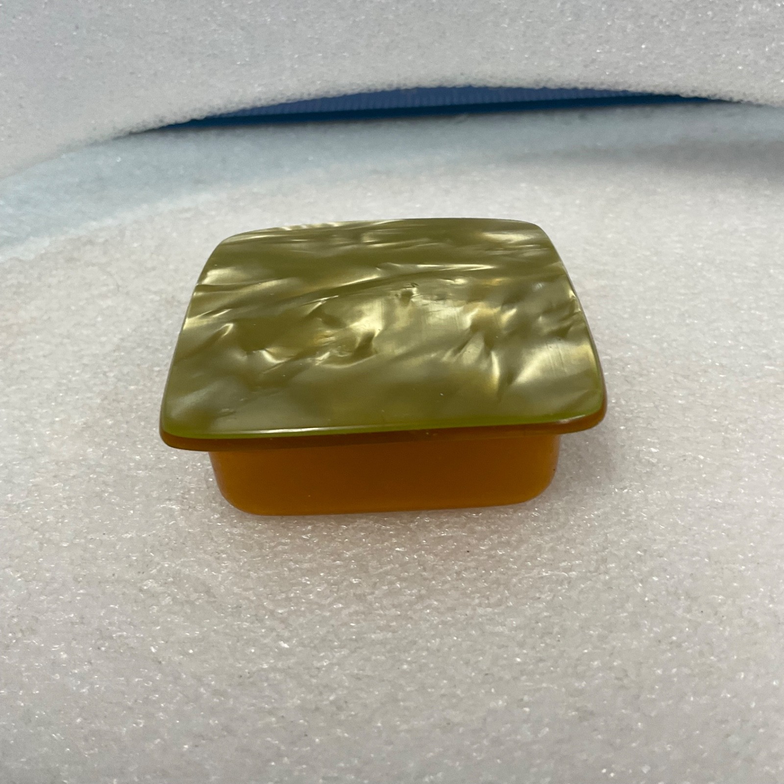 Small Square Plastic Trinket Box Green Lid Amber Base Storage Container - Image 2
