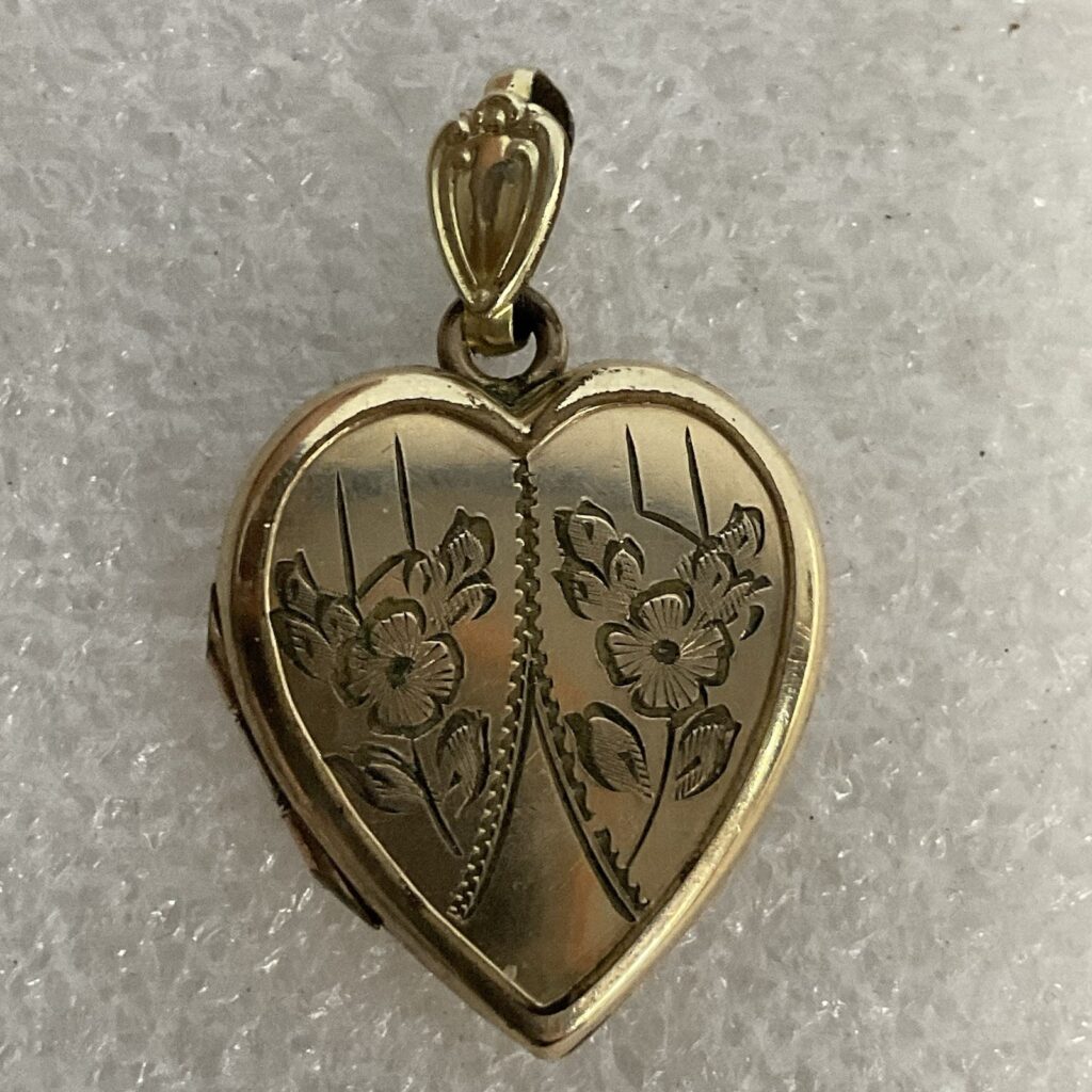 Vintage B.A. Ballou 1/20 10K GF Gold Heart Locket Pendant Floral Etched Jewelry - Image 1