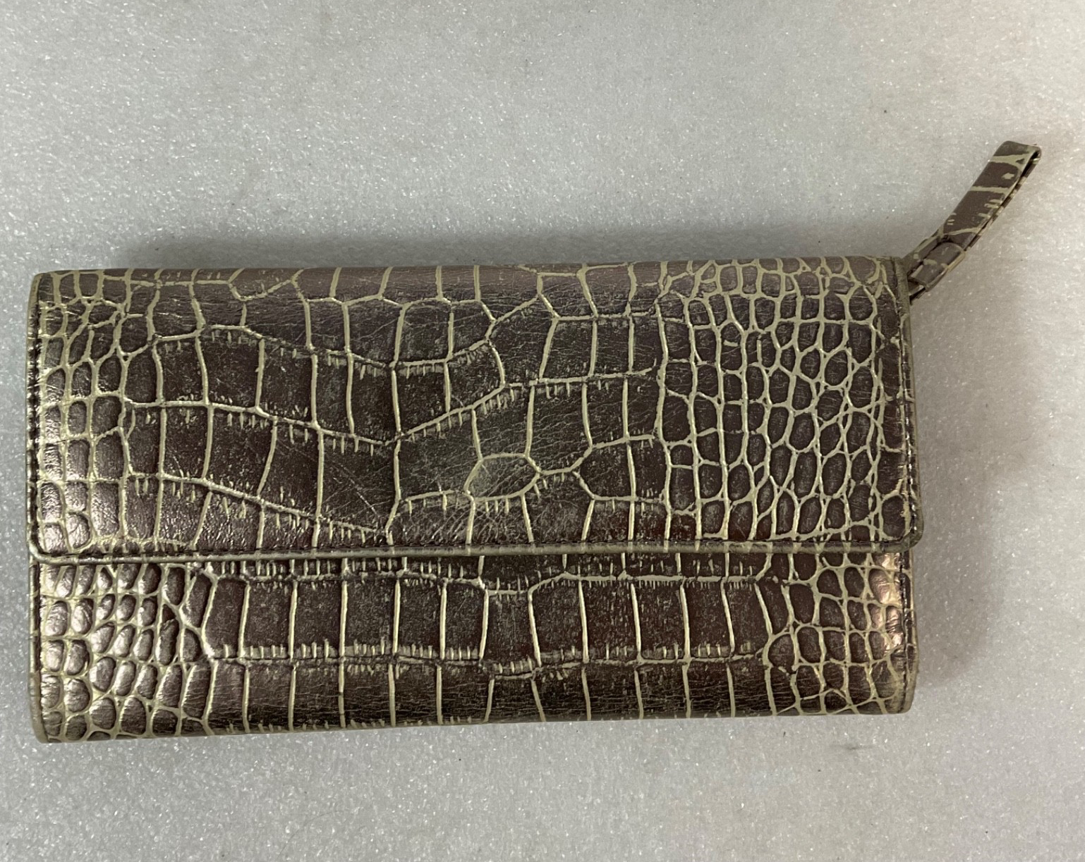 Womens Brown Croc Embossed Trifold Wallet Checkbook Card ID Holder - Image 2