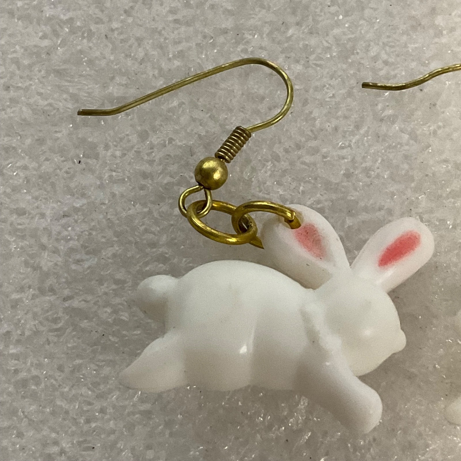 Vintage Bunny Rabbit Dangle Earrings White Pink Ears 1in 5.36g Cute Whimsical - Image 2