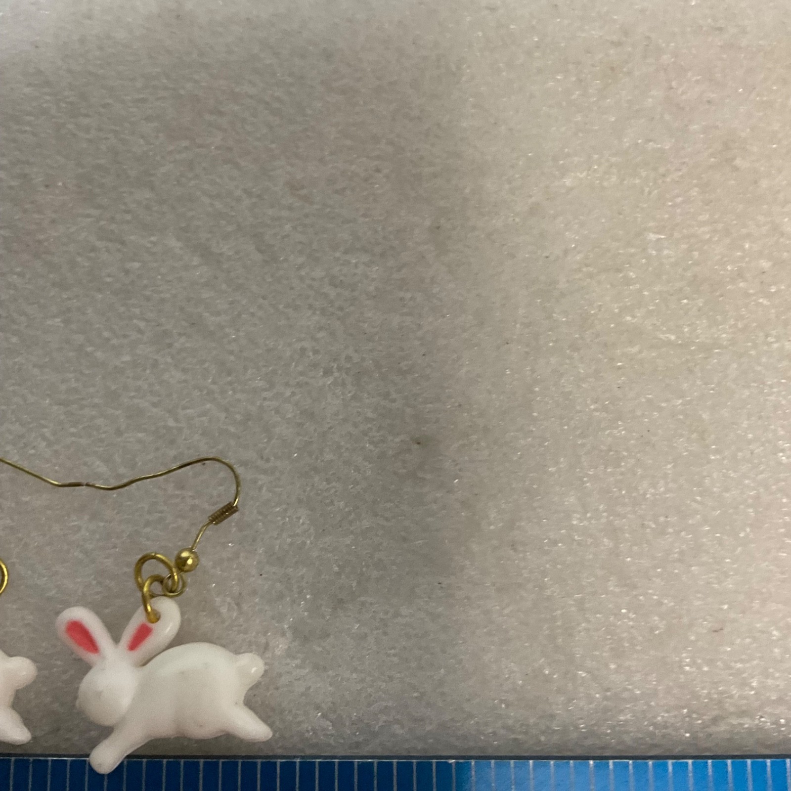 Vintage Bunny Rabbit Dangle Earrings White Pink Ears 1in 5.36g Cute Whimsical - Image 13
