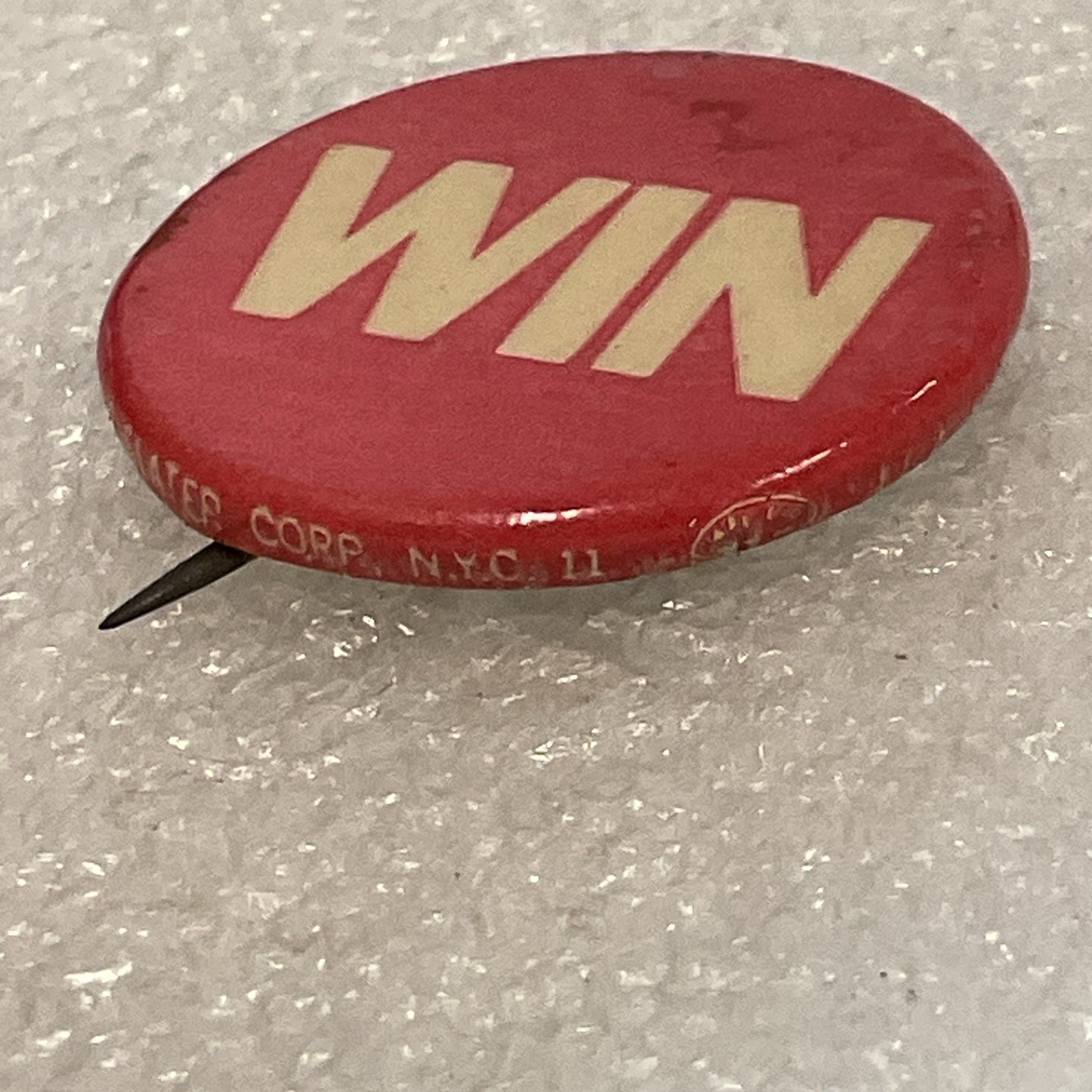 Win Red & White Vintage 1” Button Pin Pinback Made By NG Slater Corp - Image 4