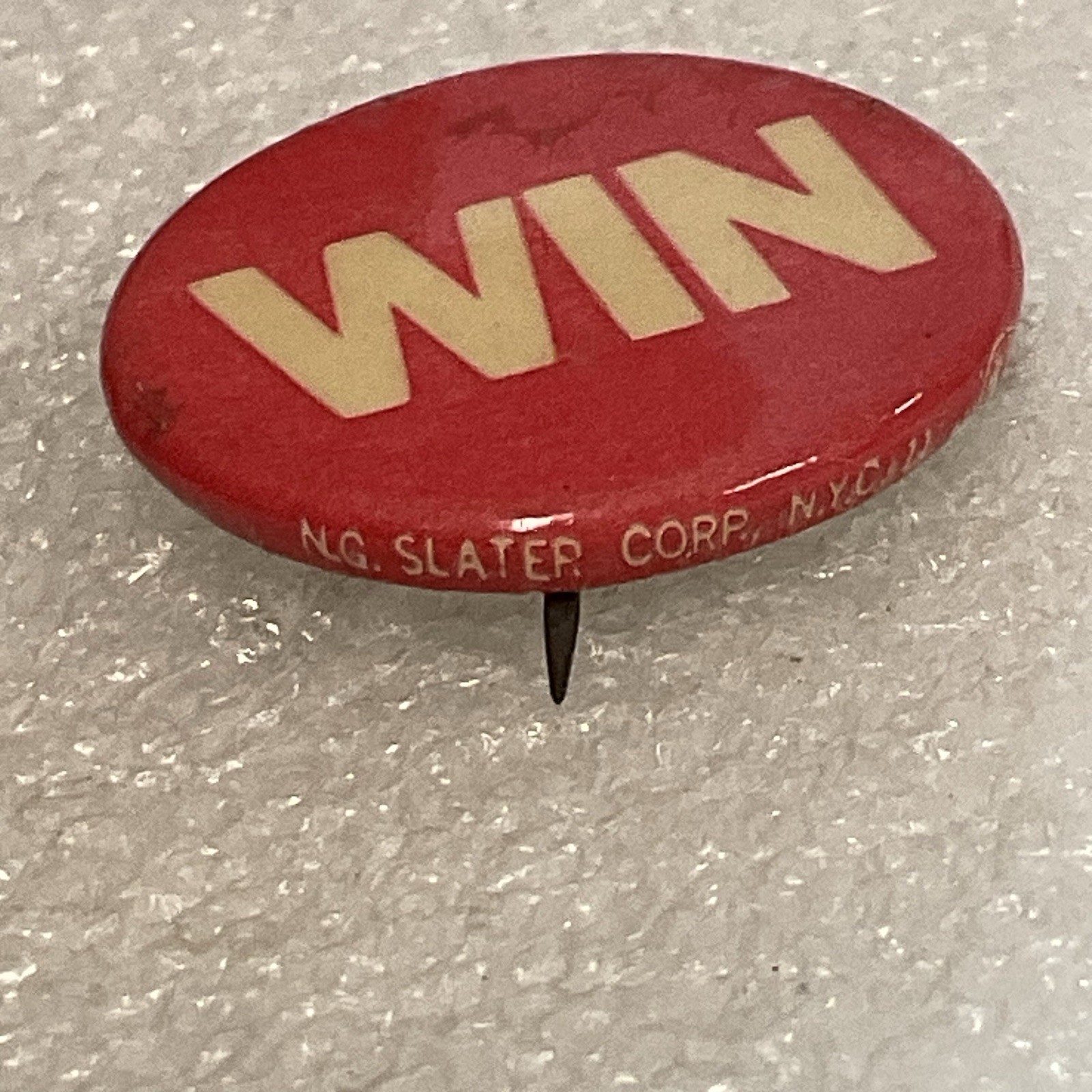 Win Red & White Vintage 1” Button Pin Pinback Made By NG Slater Corp - Image 6