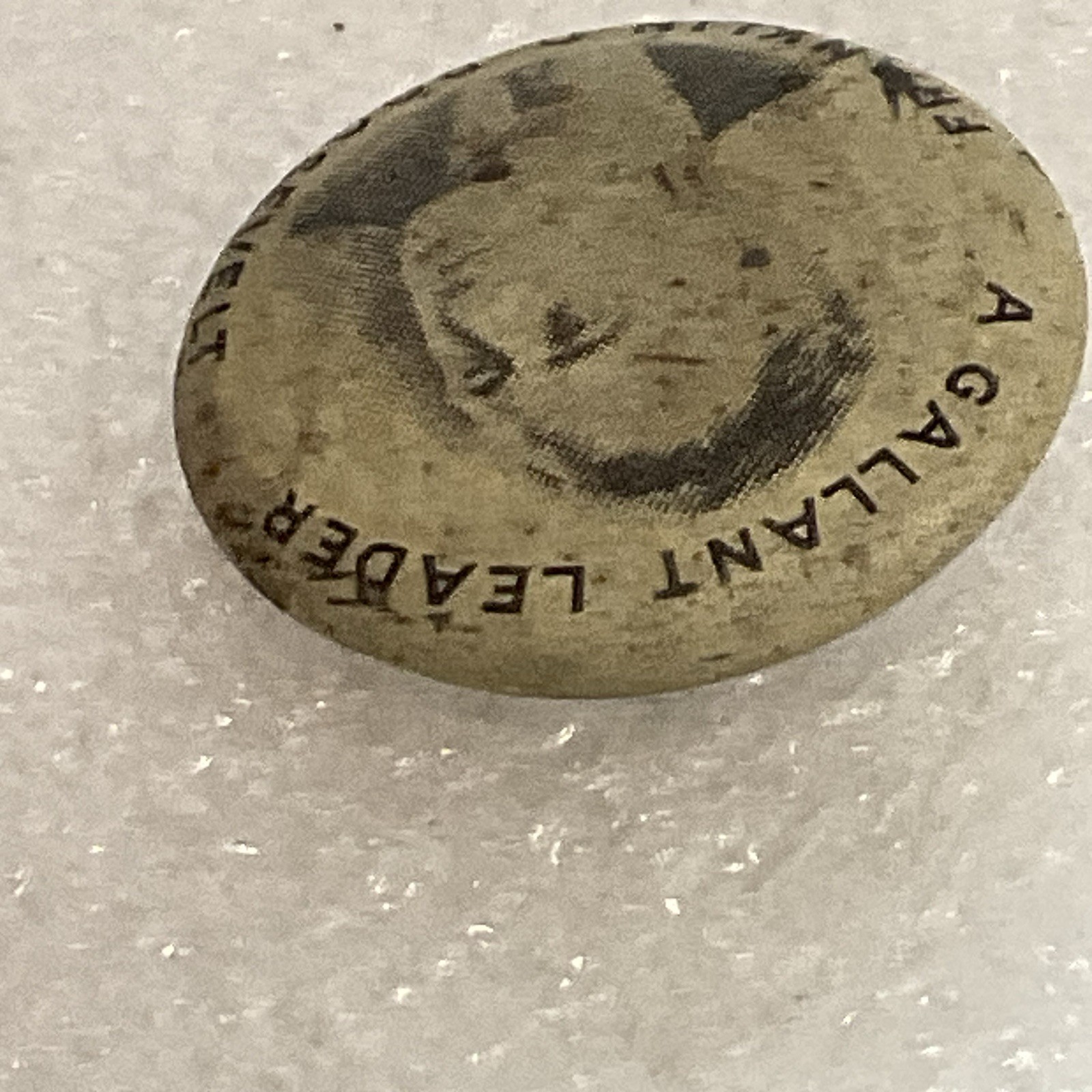 A Galliant Leader Franklin D Roosevelt 1” Vintage Photo Button - Image 2