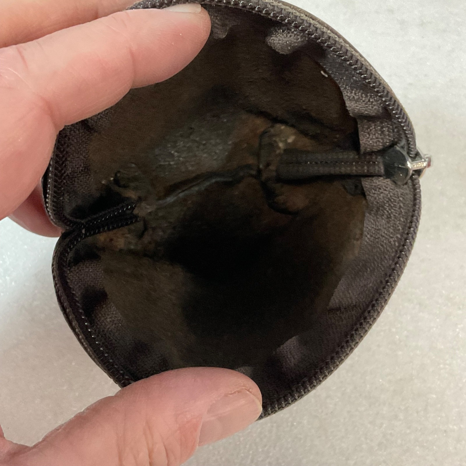 Roots Brown Leather Zip Coin Purse Made In Canada 4.75in - Image 9
