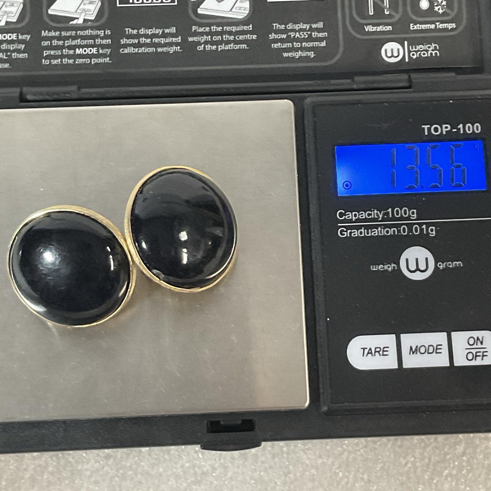 Vintage Trifari Black Cabochon Button Clip On Earrings Gold Tone Round - Image 10