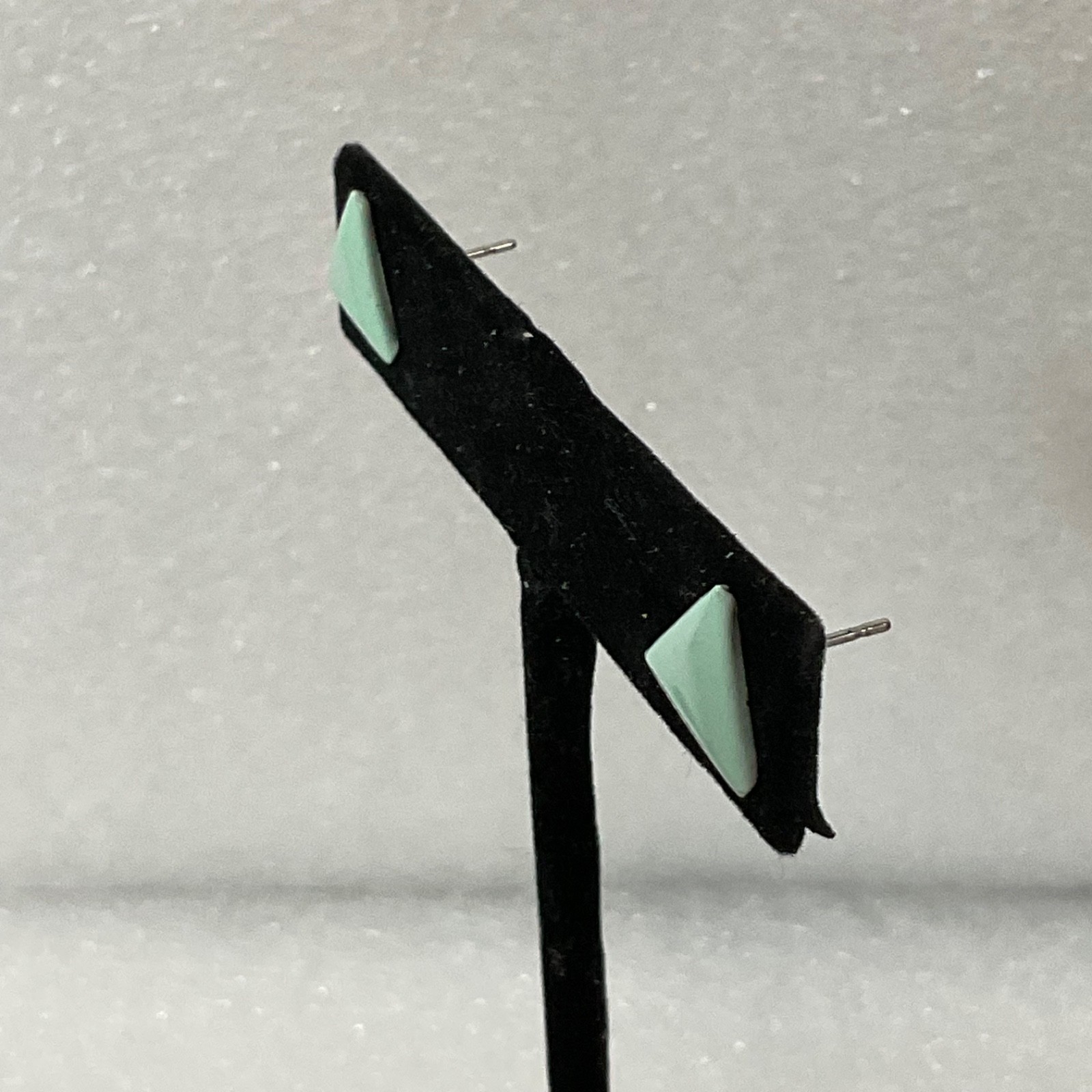 Vintage Mint Green Triangle Stud Earrings 0.5in Geometric Minimalist Jewelry - Image 4
