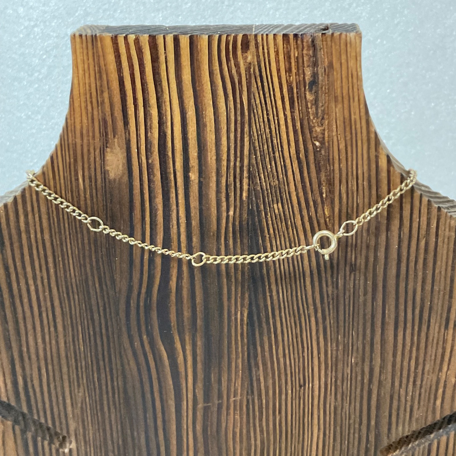 Vintage Gold Tone Star Pendant Necklace 18in Chain 4g Minimalist Jewelry - Image 3