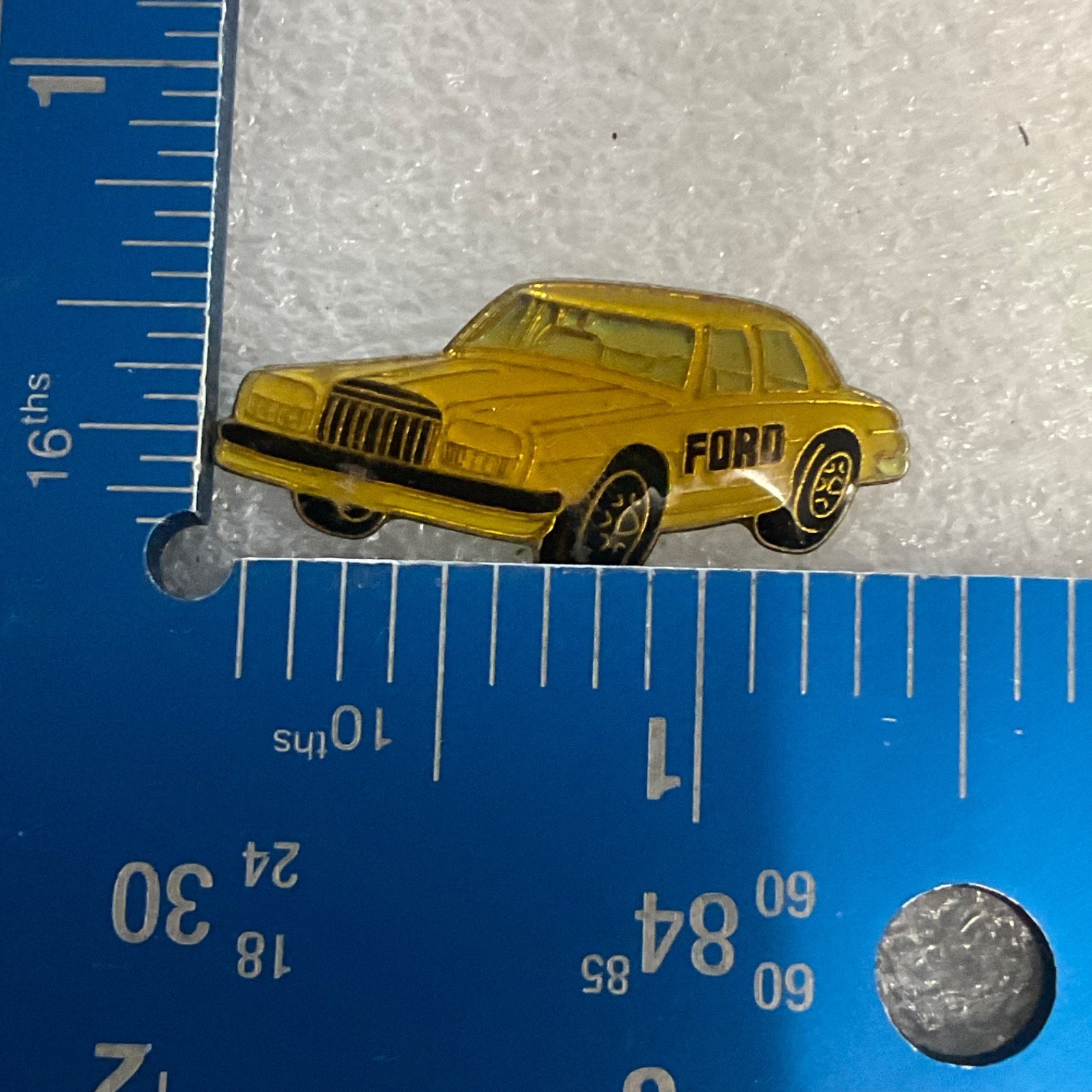 Ford Car Lapel Pin Badge Gold Tone Automobile Vintage Collectible Memorabilia - Image 3