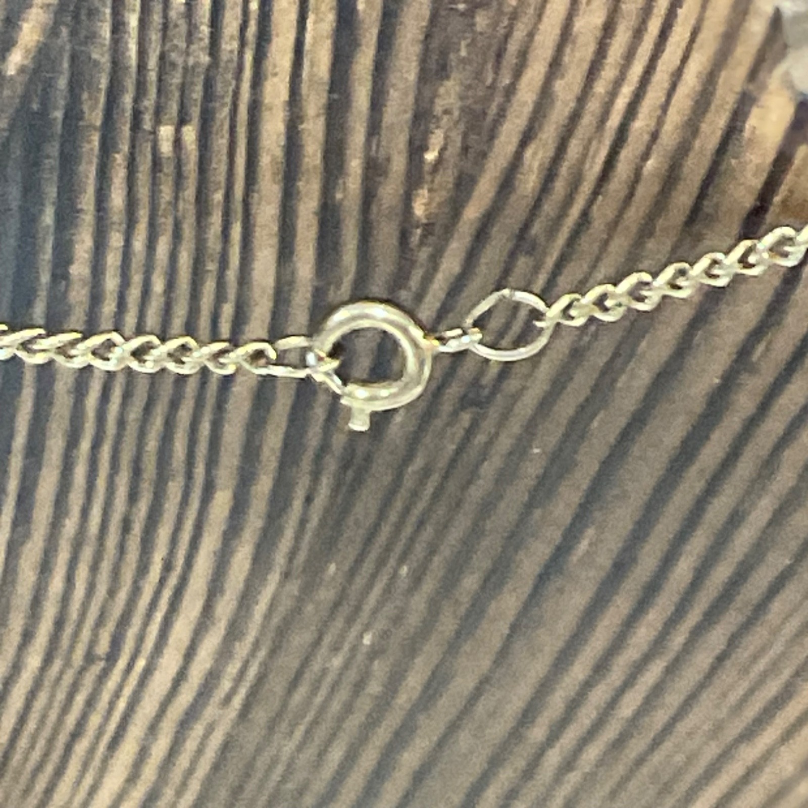 Vintage Gold Tone Star Pendant Necklace 18in Chain 4g Minimalist Jewelry - Image 4