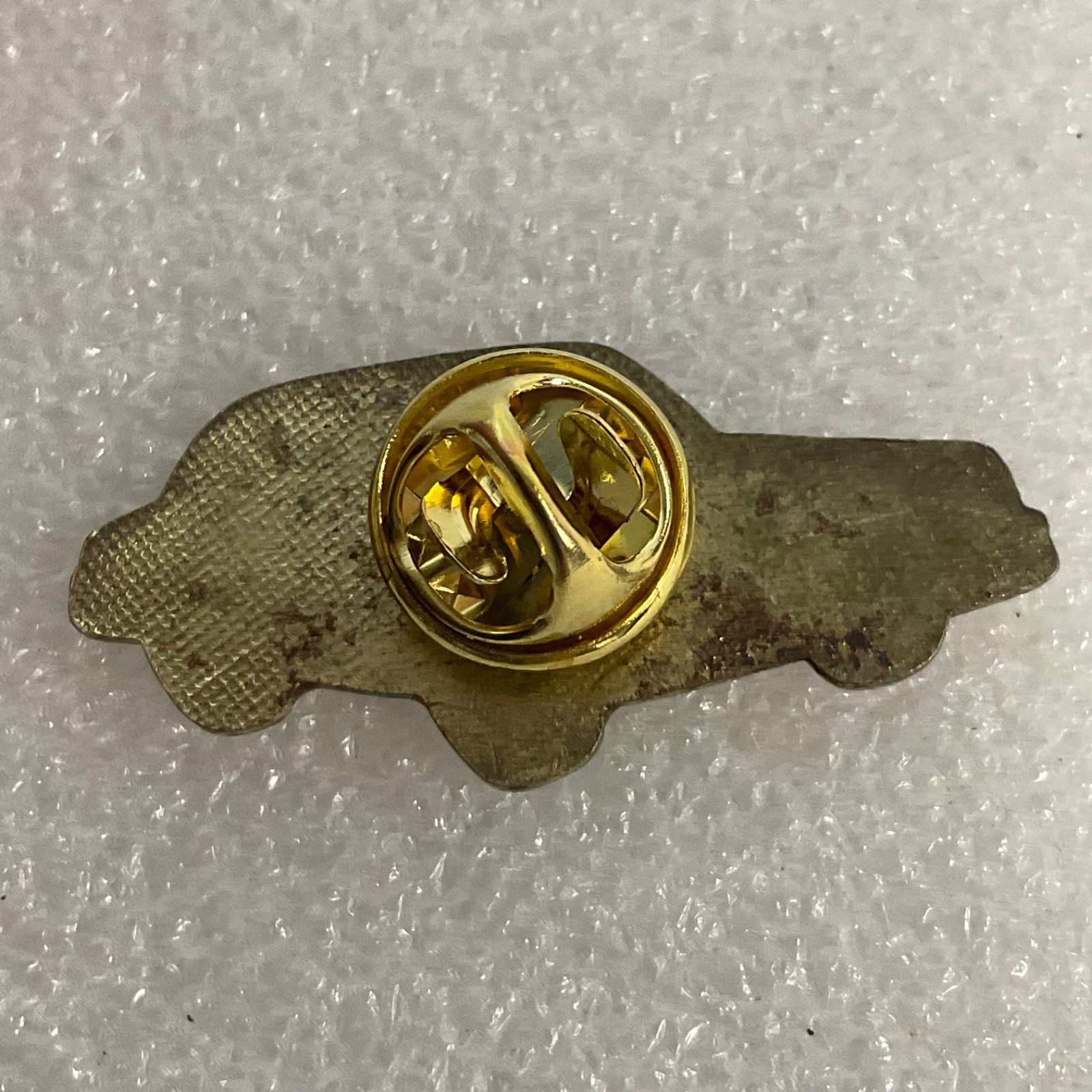 Ford Car Lapel Pin Vintage Badge Gold Tone Automobile Collectible Memorabilia - Image 6