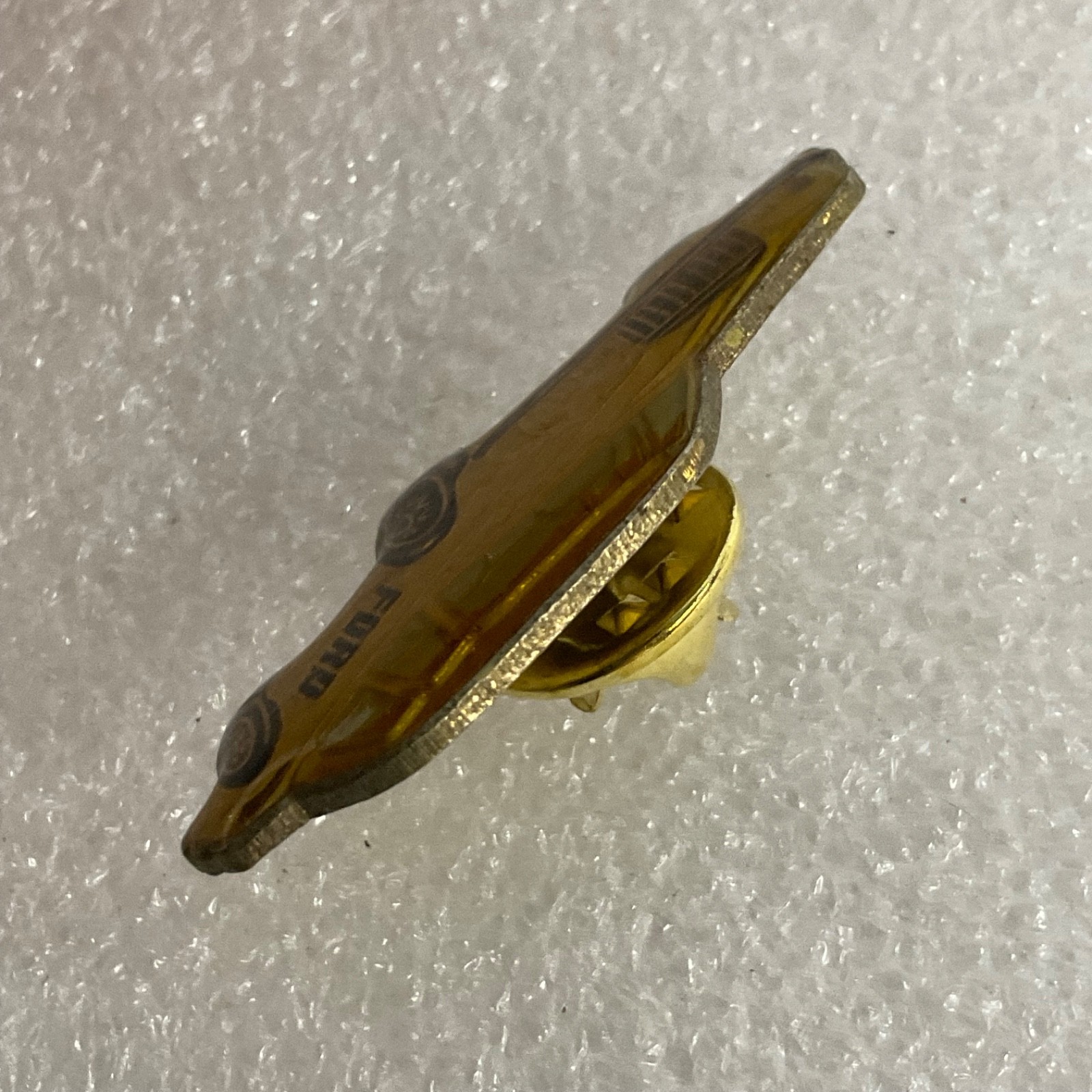 Ford Car Lapel Pin Vintage Badge Gold Tone Automobile Collectible Memorabilia - Image 7