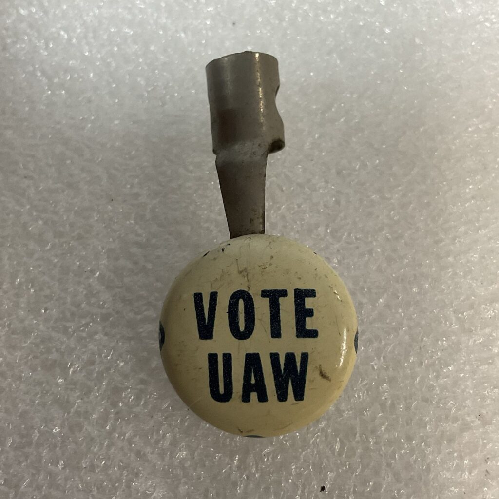 Vote UAW Pen Topper 3/4” Button GnuCollectibles - Image 1