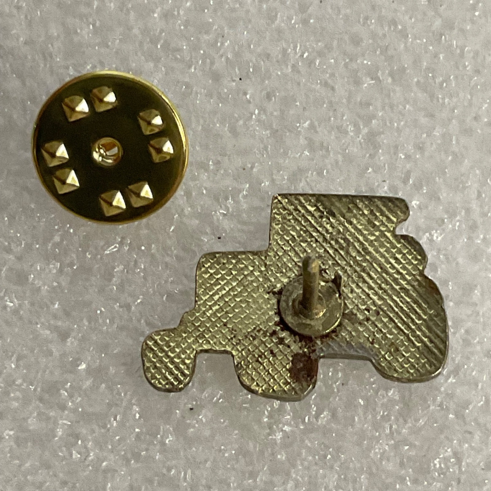 Vintage Green Tractor Lapel Pin Farm Equipment Collectible Tie Tack Enamel Badge - Image 5
