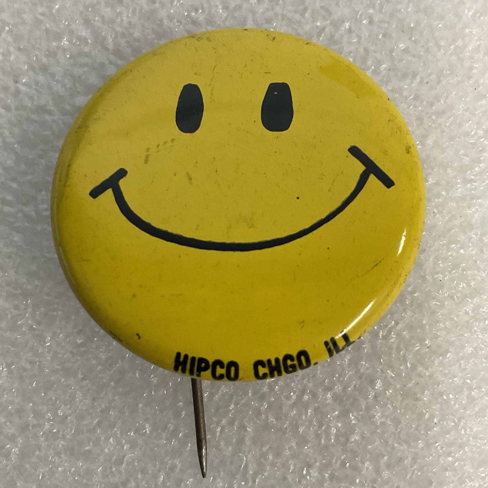 Yellow Smiley Face Hipco Chicago IL 1.5” VTG Button Pin Pinback GnuCollectibles - Image 1