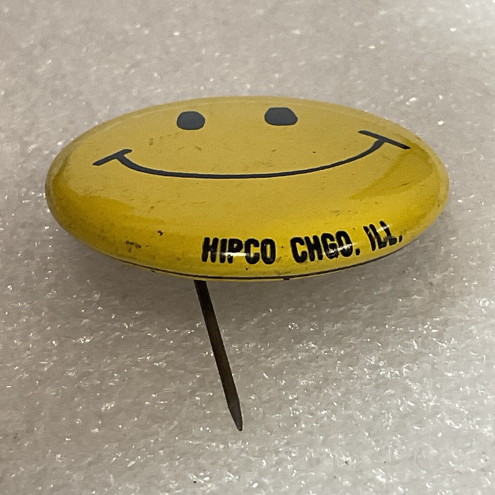 Yellow Smiley Face Hipco Chicago IL 1.5” VTG Button Pin Pinback GnuCollectibles - Image 3