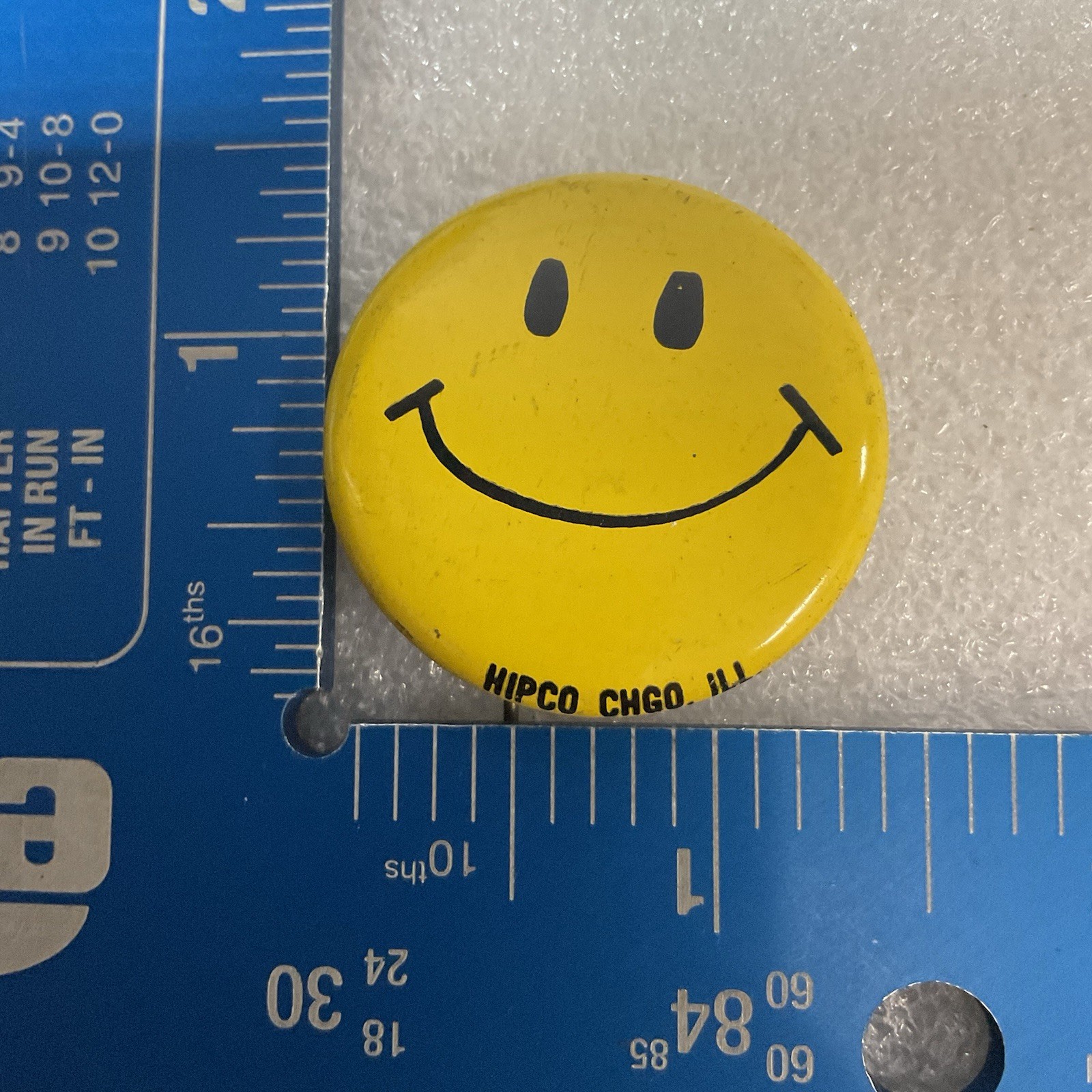 Yellow Smiley Face Hipco Chicago IL 1.5” VTG Button Pin Pinback GnuCollectibles - Image 9