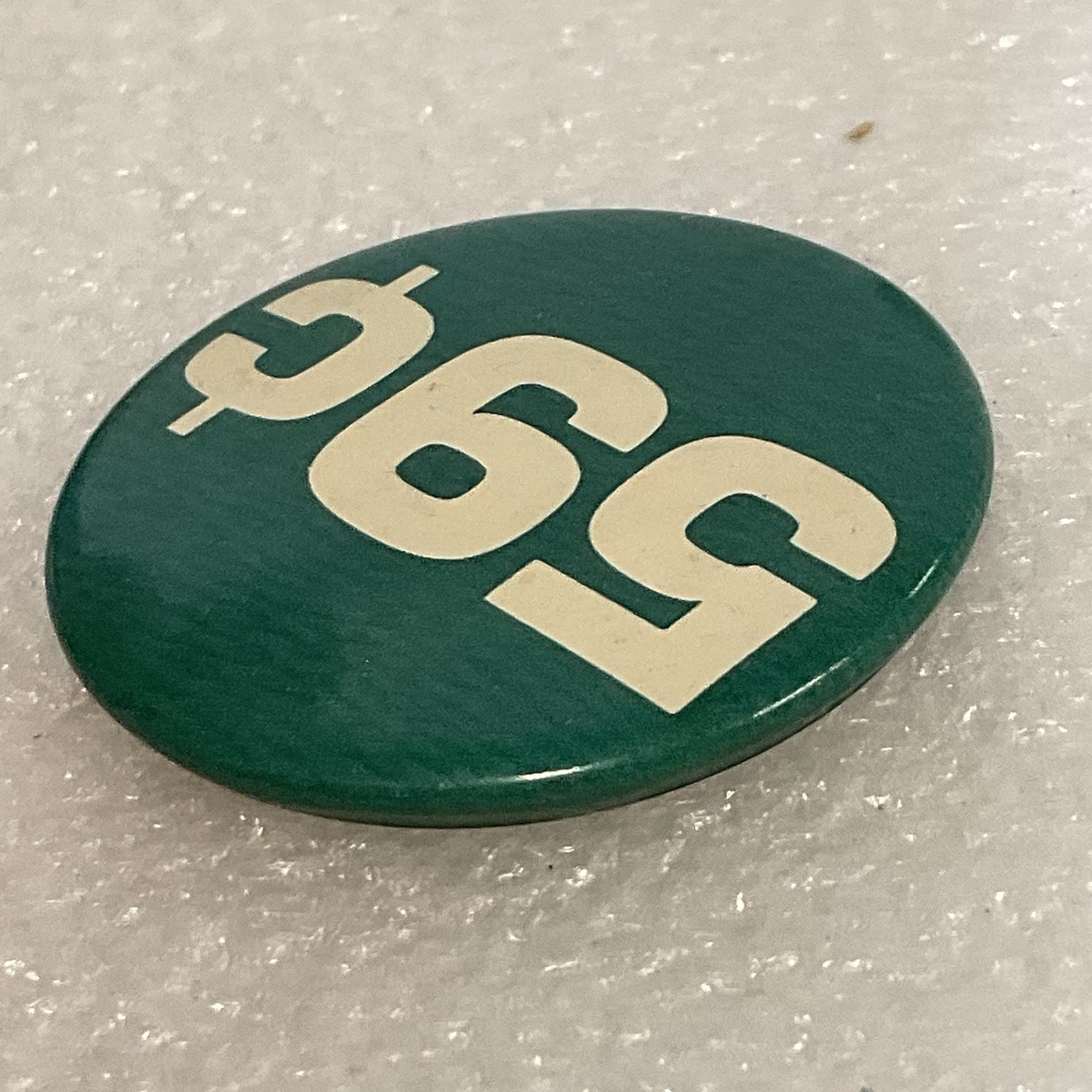 59¢ Green & White Vintage 1.5” Button Pin GnuCollectibles - Image 3