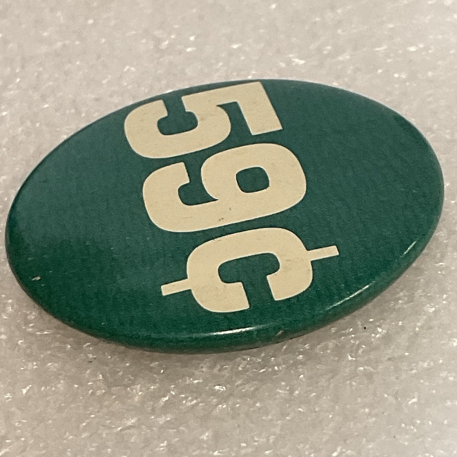 59¢ Green & White Vintage 1.5” Button Pin GnuCollectibles - Image 6