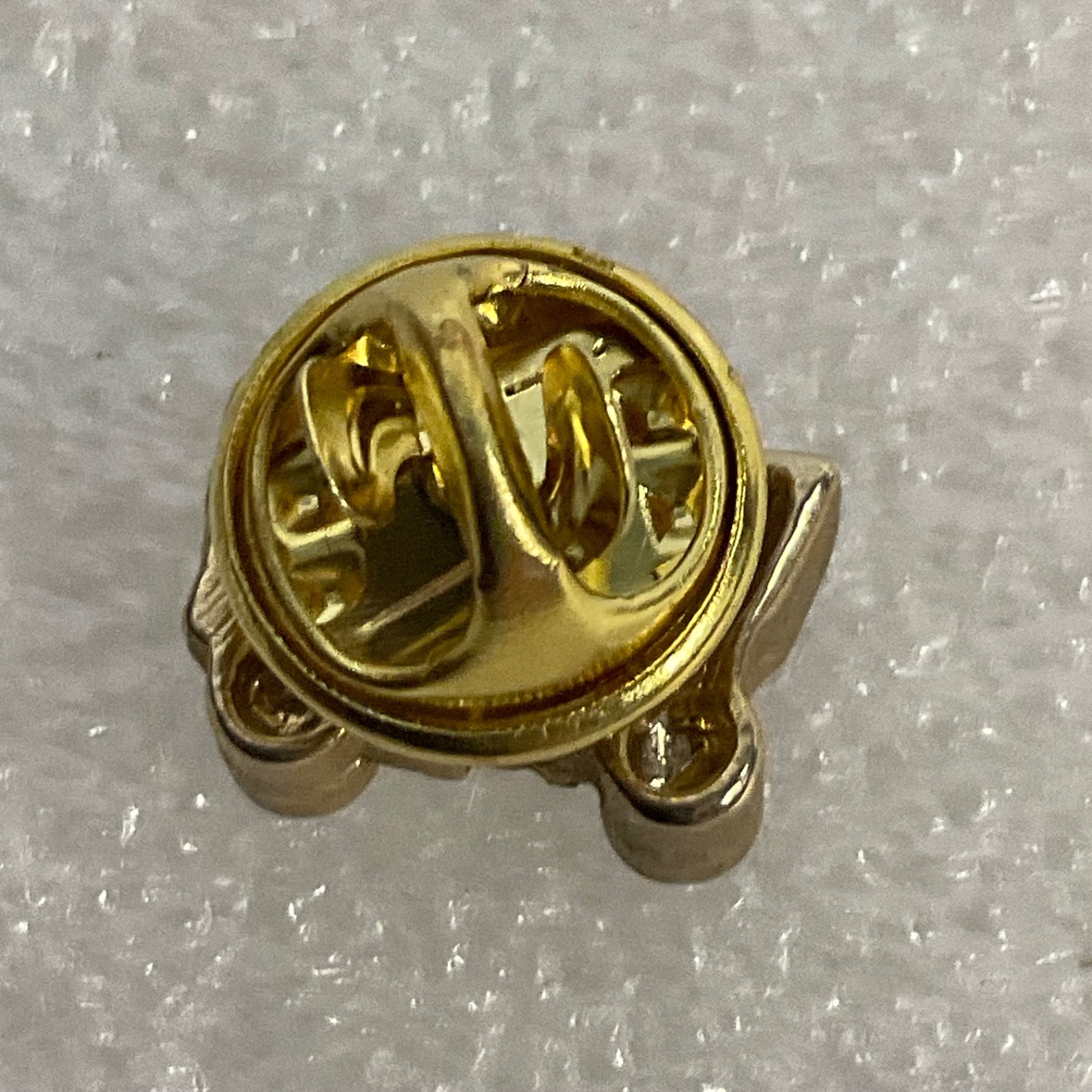 Vintage Gold Tone Covered Wagon Lapel Pin Western Pioneer Trail Tie Tack Hat Pin - Image 6