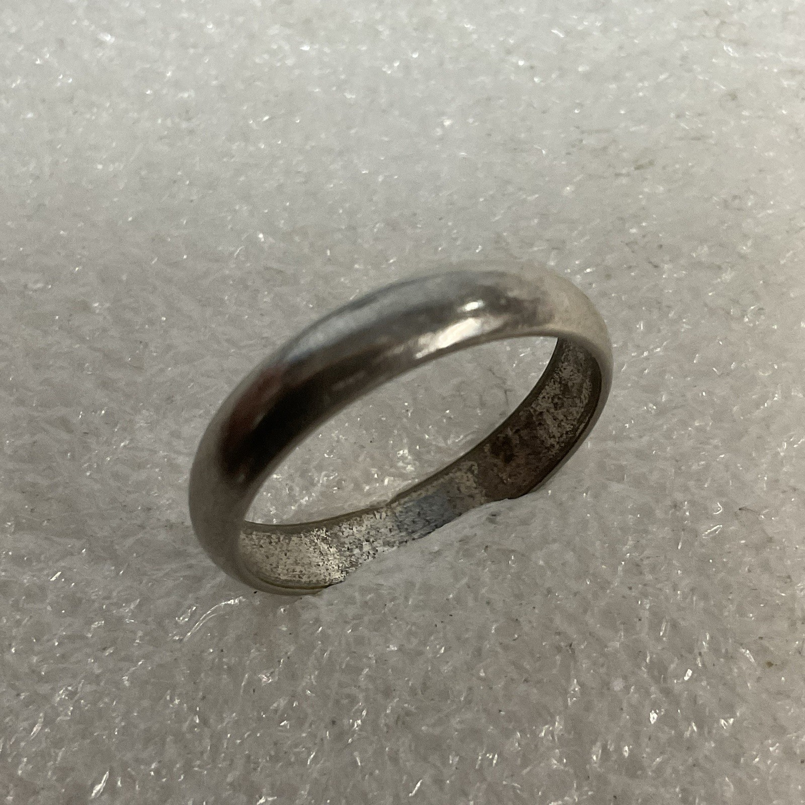 Silver Tone Band Ring Size 9 Unisex Simple Classic Fashion Jewelry - Image 1