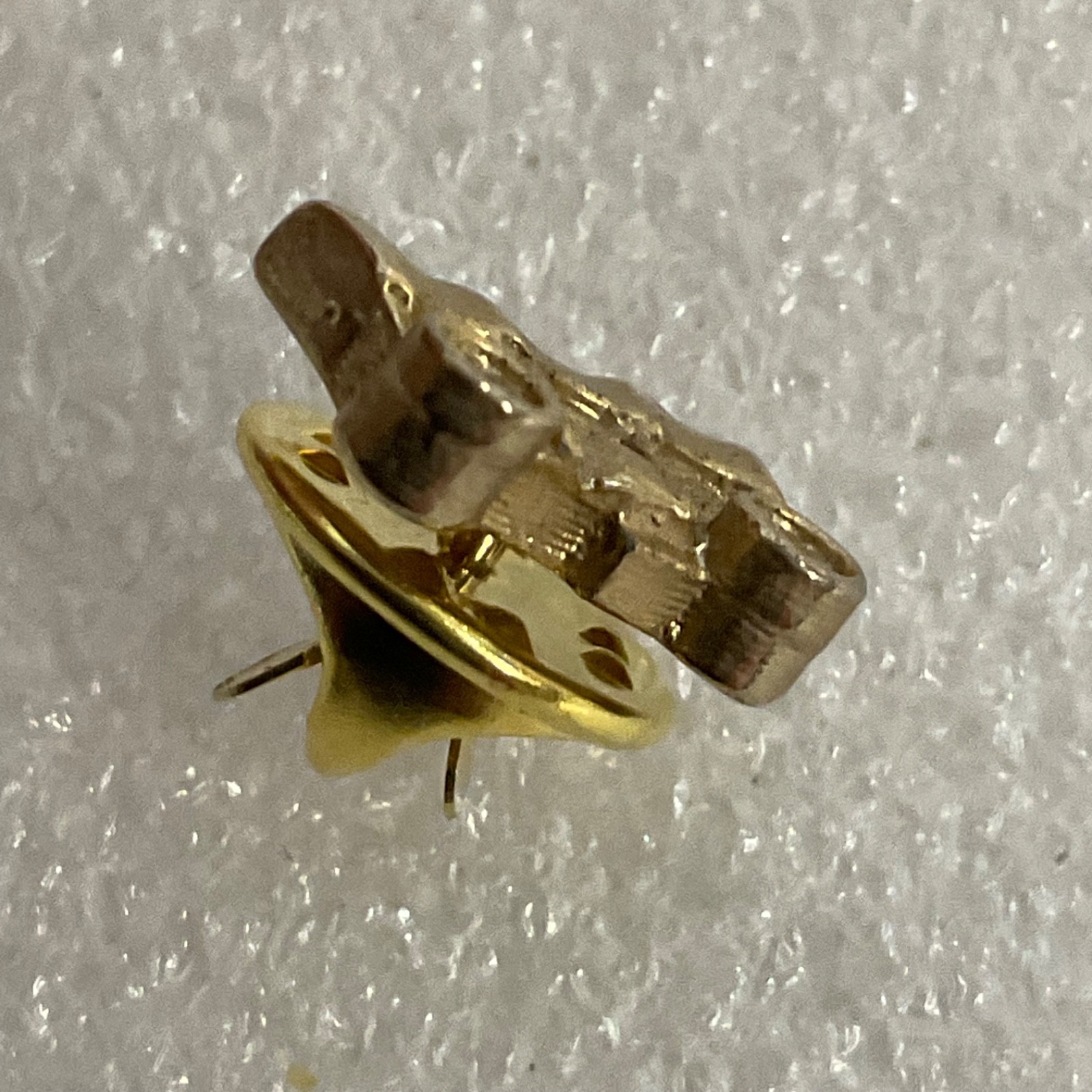 Vintage Gold Tone Covered Wagon Lapel Pin Western Pioneer Trail Tie Tack Hat Pin - Image 8