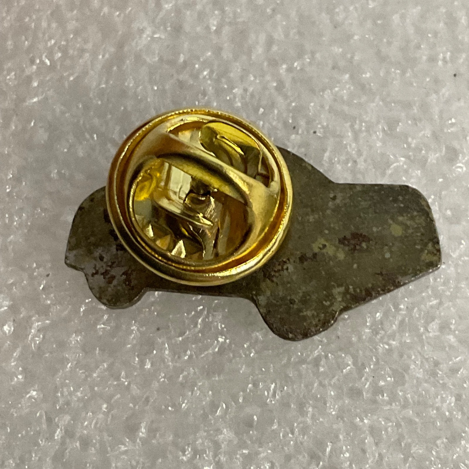Vintage Muscle Car Lapel Pin Gold Tone Collectible Classic Auto Tie Tac Badge - Image 6