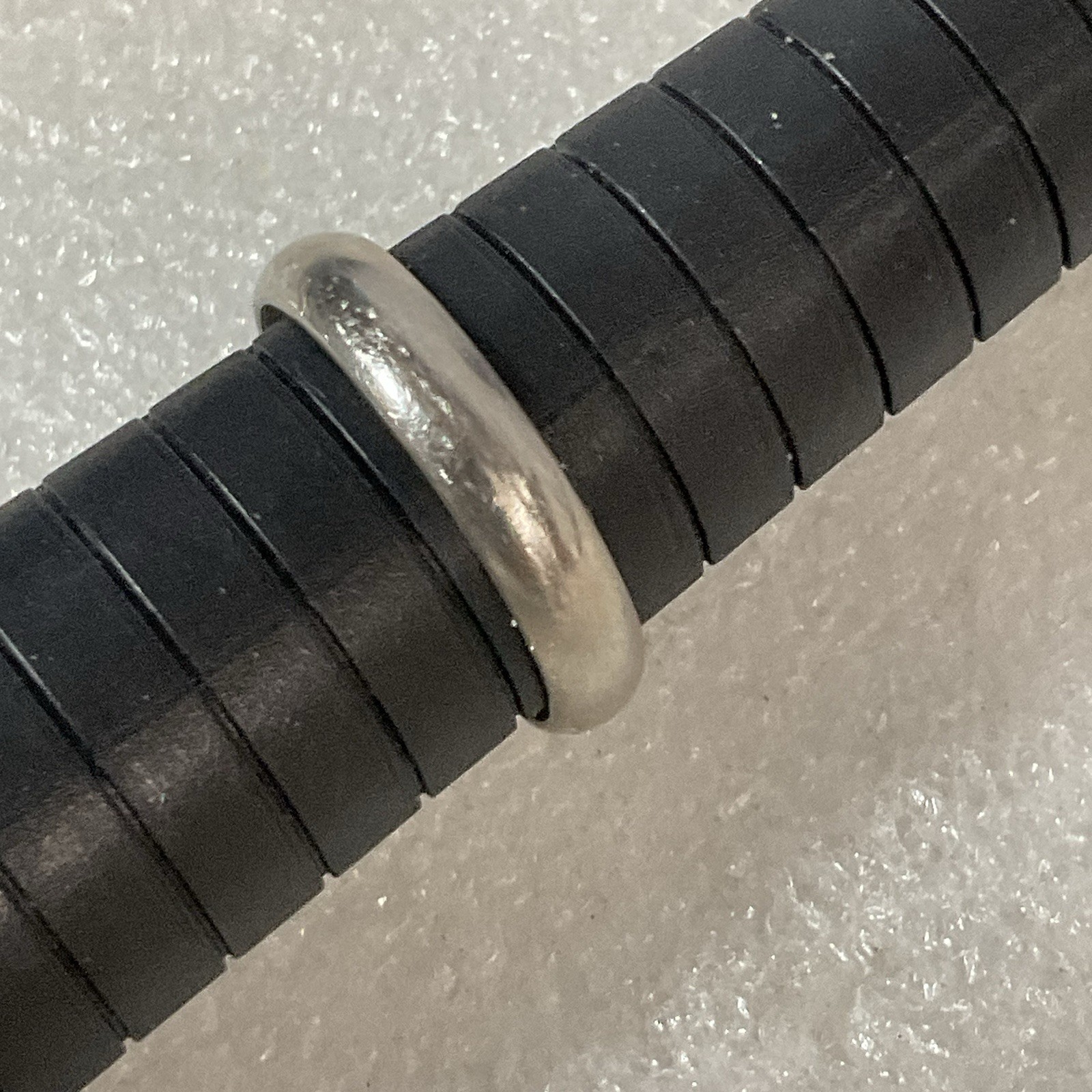 Silver Tone Band Ring Size 9 Unisex Simple Classic Fashion Jewelry - Image 7