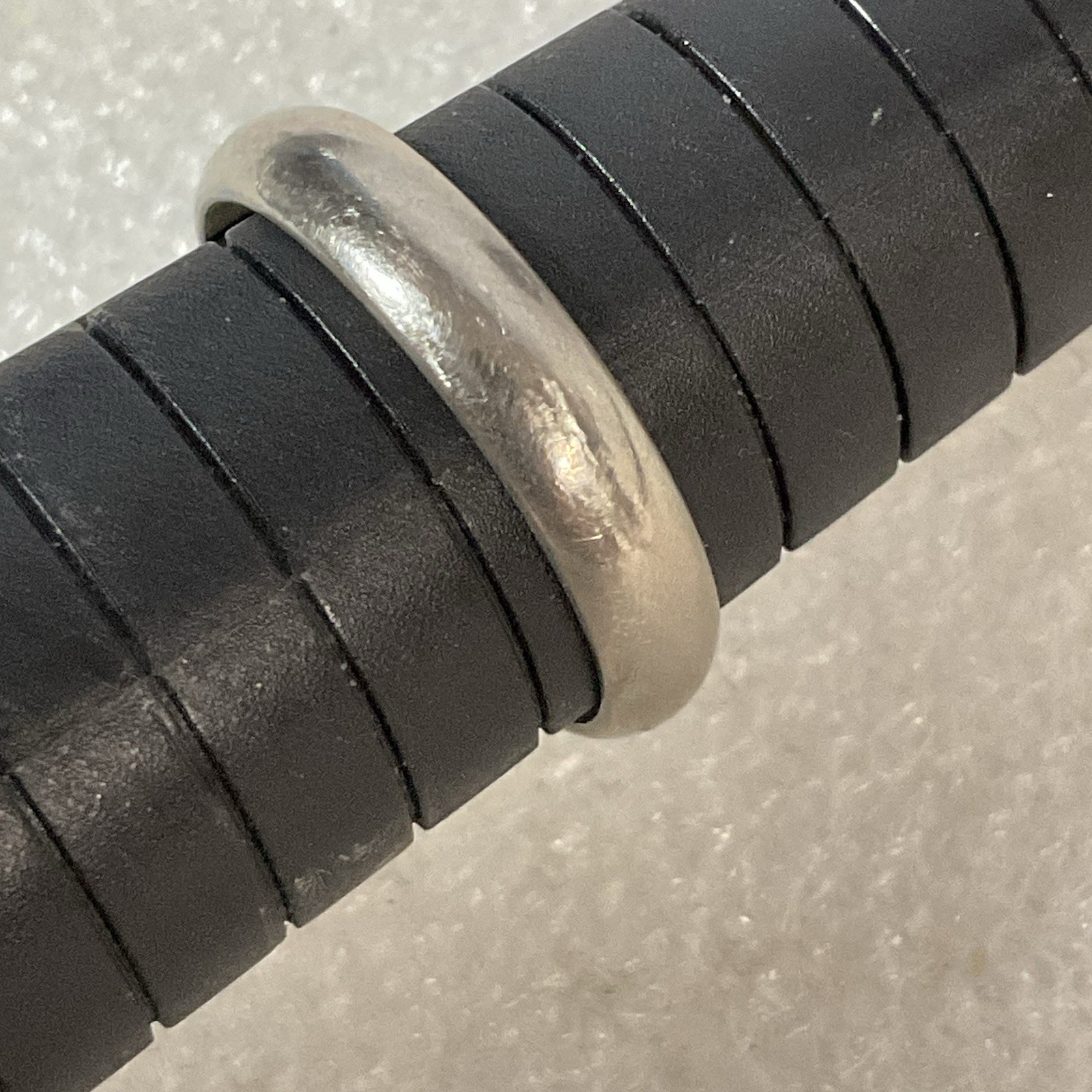 Silver Tone Band Ring Size 9 Unisex Simple Classic Fashion Jewelry - Image 10