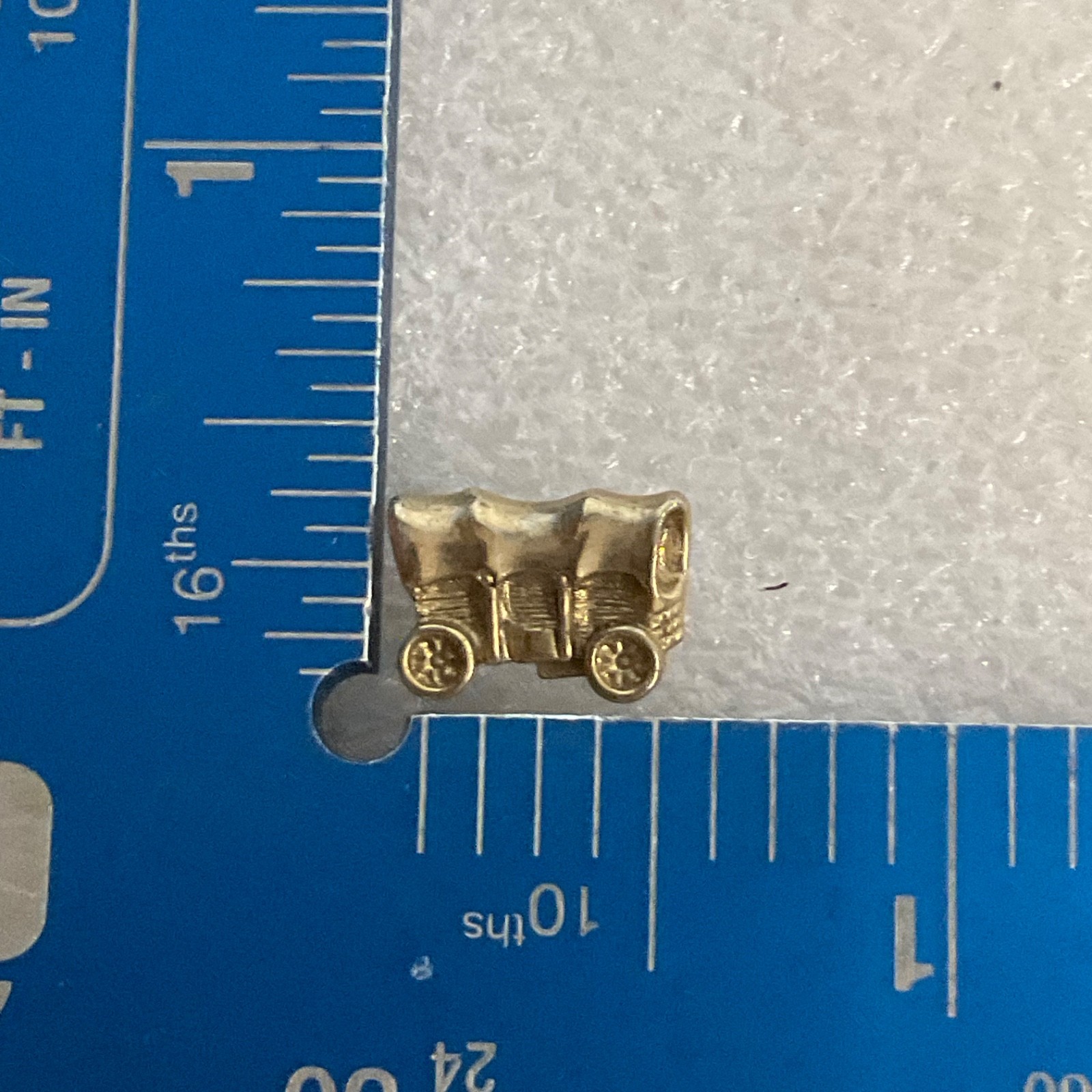 Gold Tone Covered Wagon Lapel Vintage Pin Western Pioneer Trail Tie Tack Hat Pin - Image 3