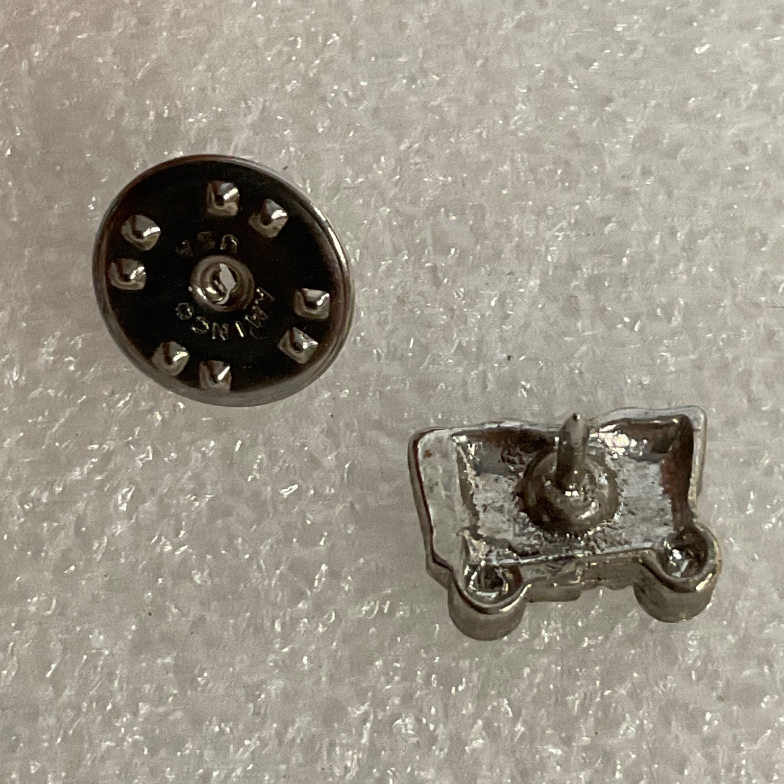 Silver Tone Covered Wagon Lapel Vintage Pin Western Pioneer Trail Tie Tack Pin - Image 5