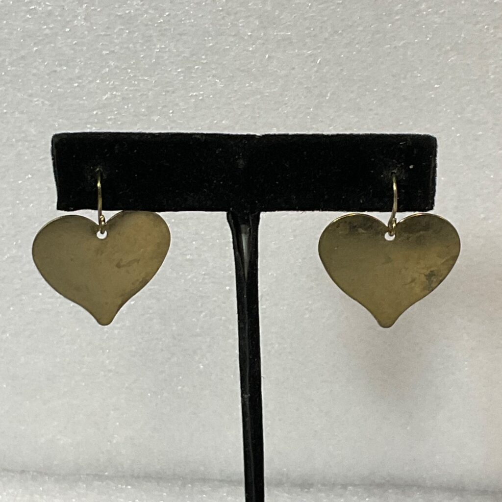 Vintage Gold Tone Heart Dangle Earrings 1in 2.67g Lightweight Jewelry - Image 1